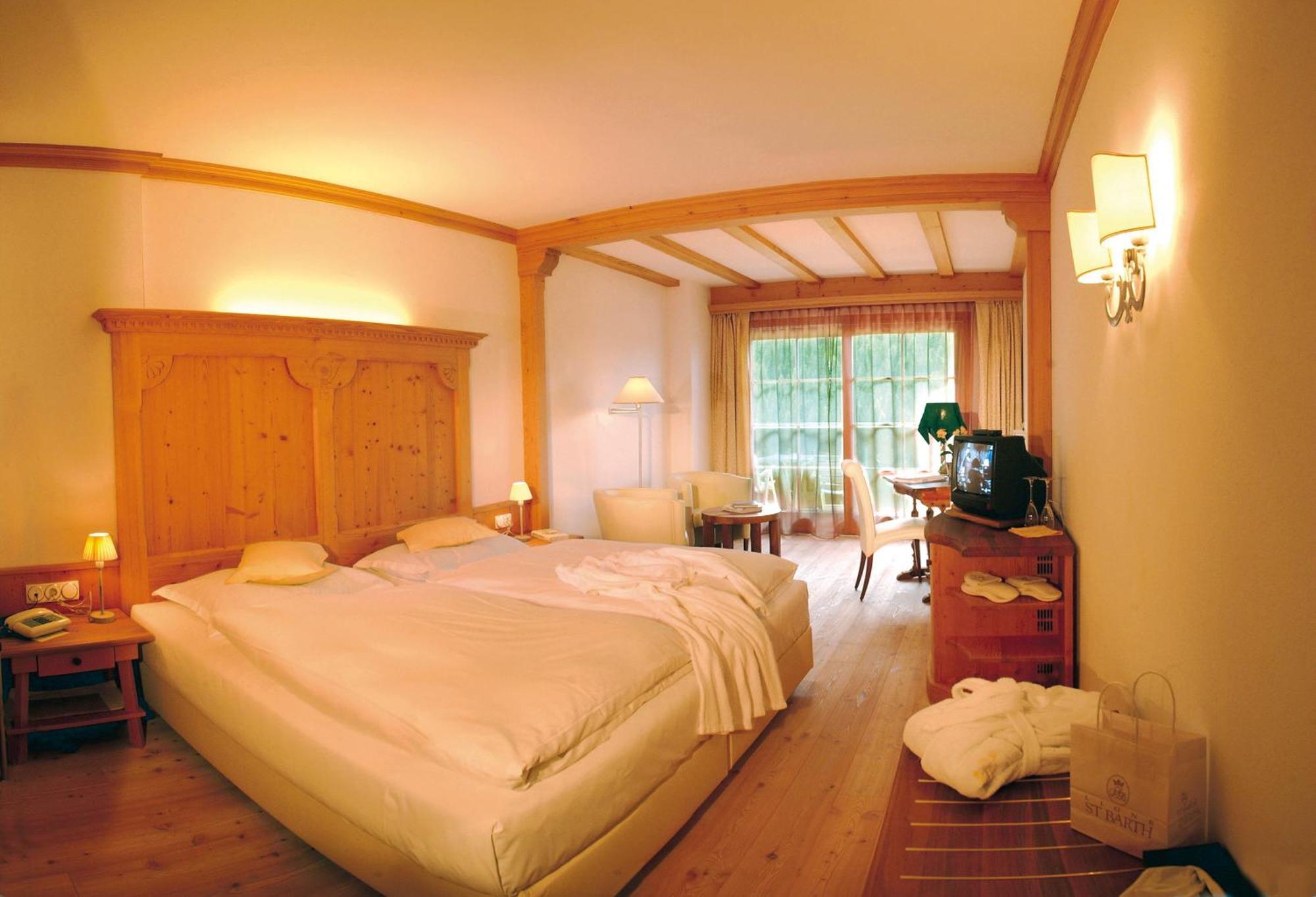 Junior Suite,157292814:JPEG