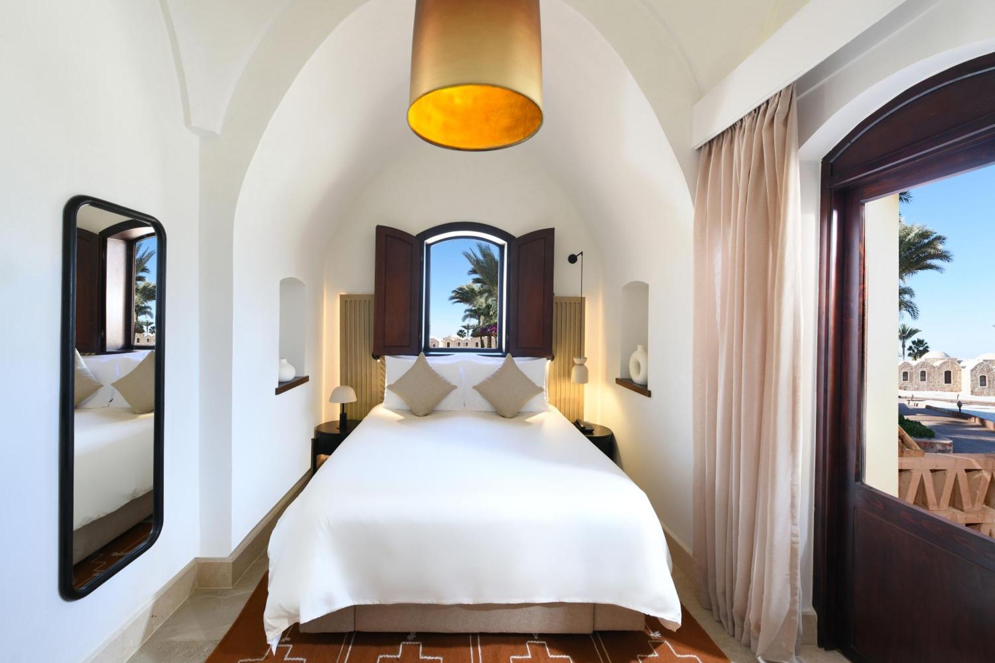 Premium Queen Room with Garden View,1717034537:JPEG