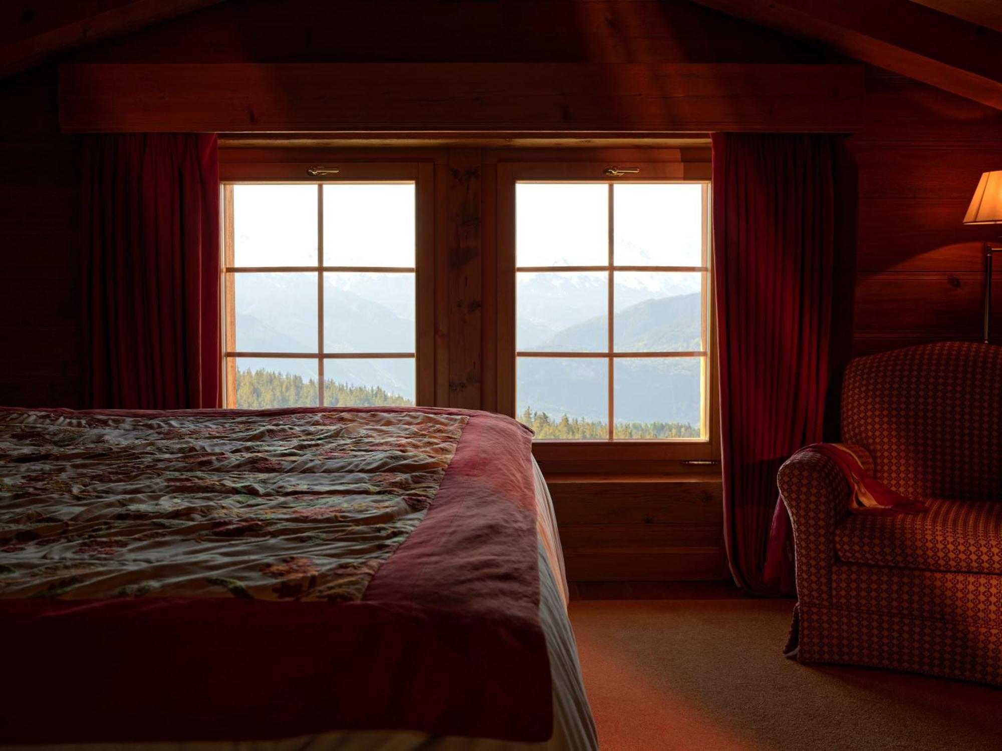 Deluxe Duplex Suite