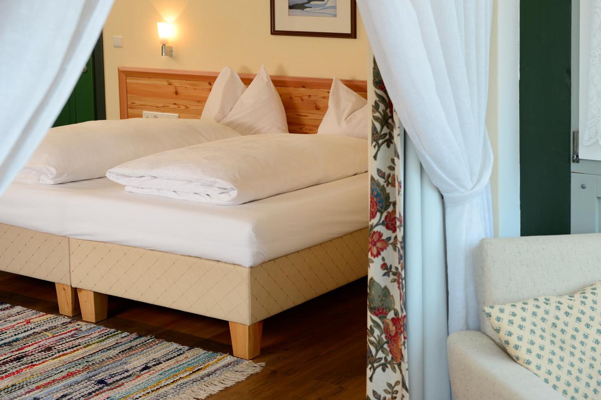 Junior Suite,1634407170:JPEG