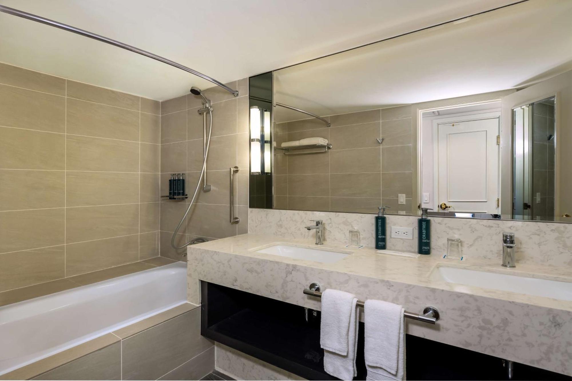 Premier Garden Twin Room