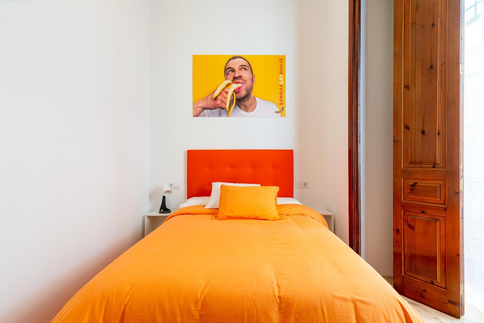 Standard Double Room with Shared Bathroom
