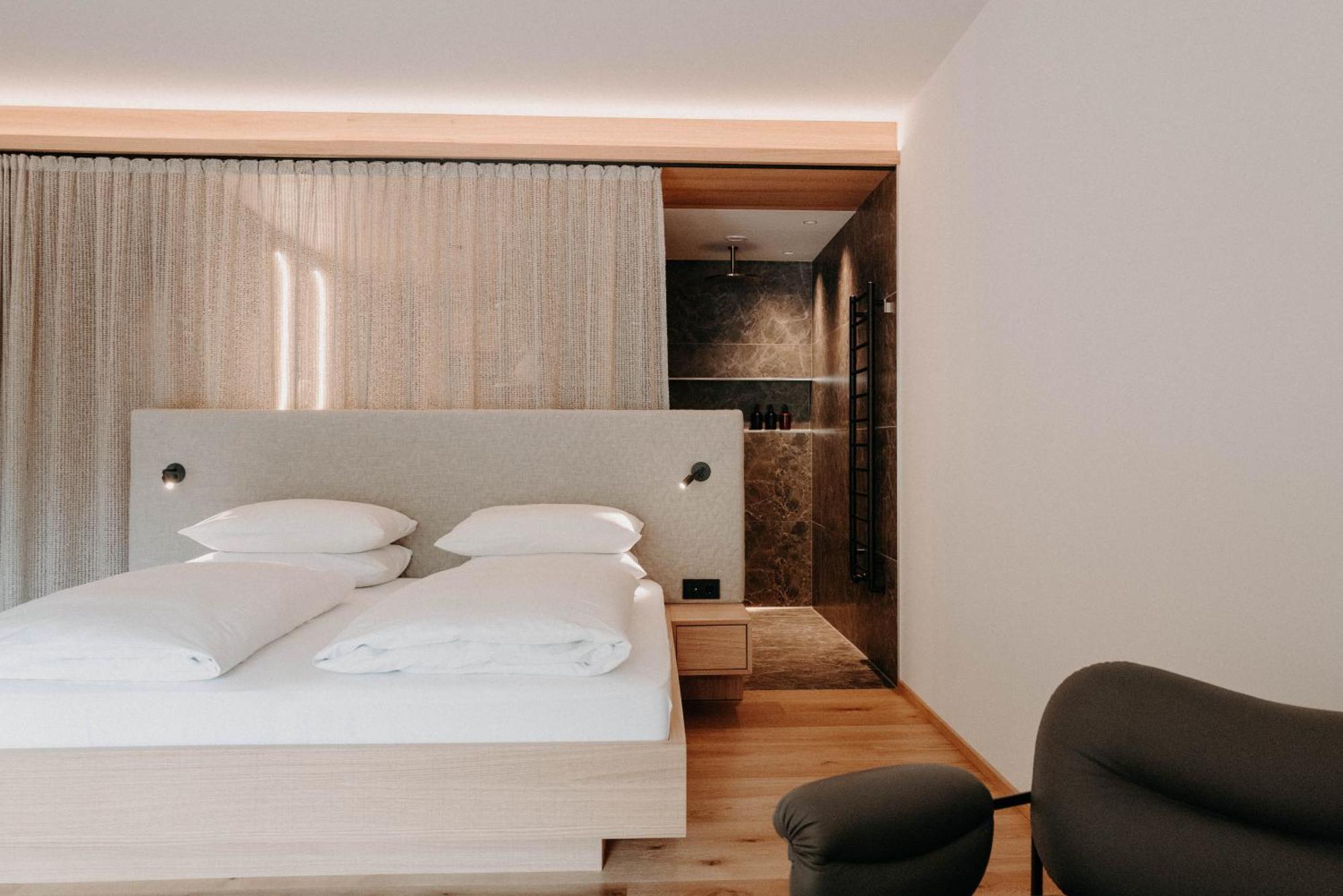 Double Room Mountain View