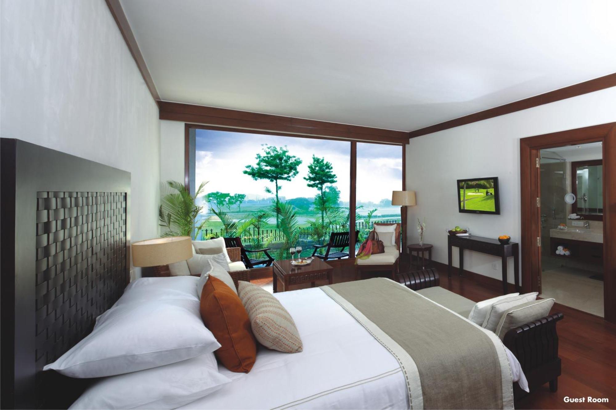 Golf View King Room