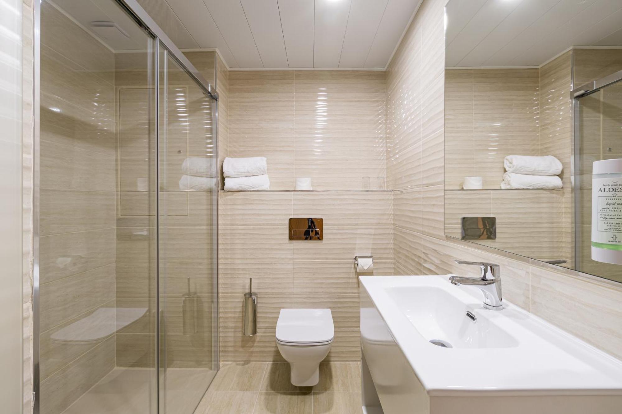Double or Twin Room,1586828598:JPEG