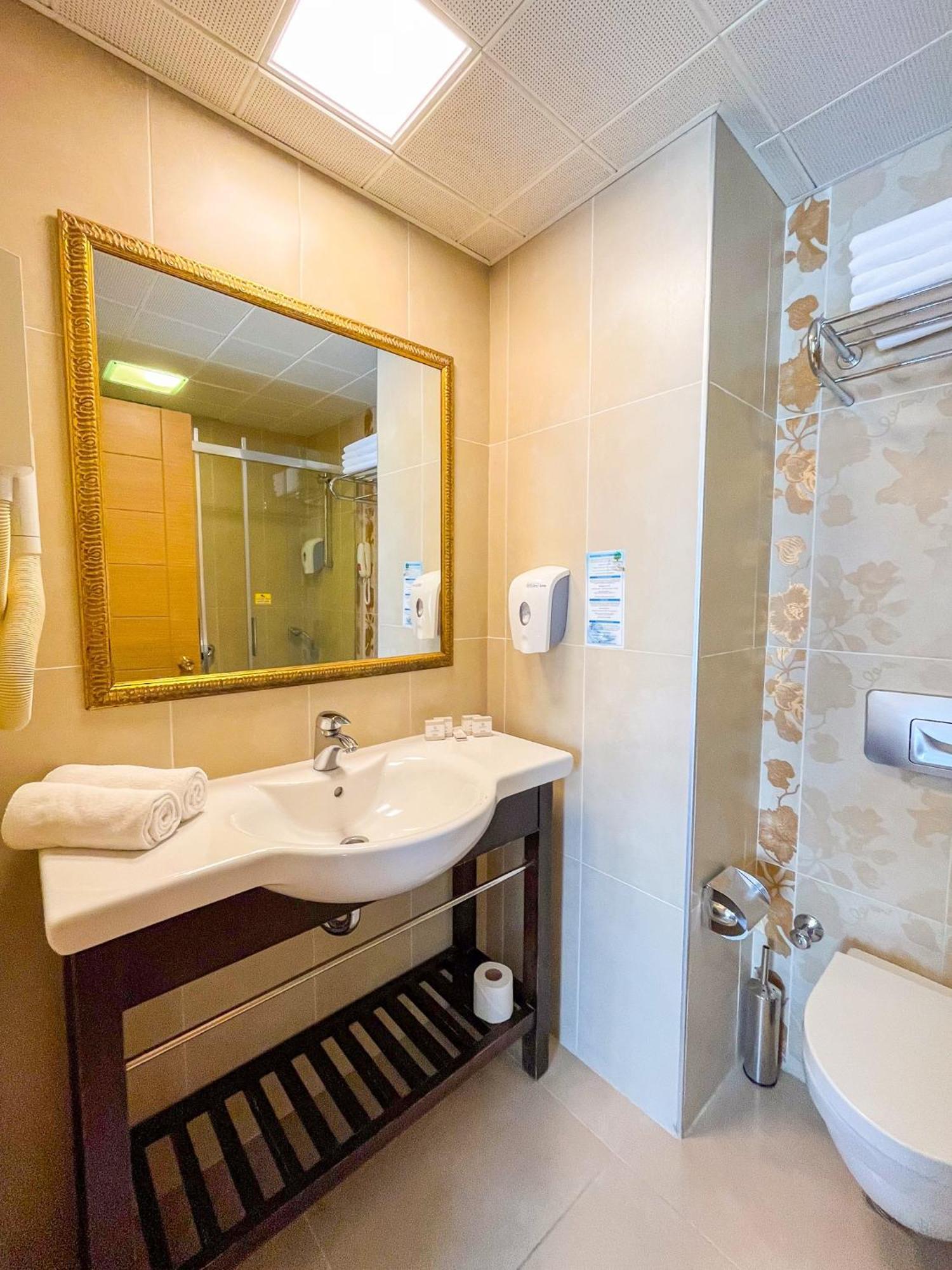 Double Room,1284705373:JPEG