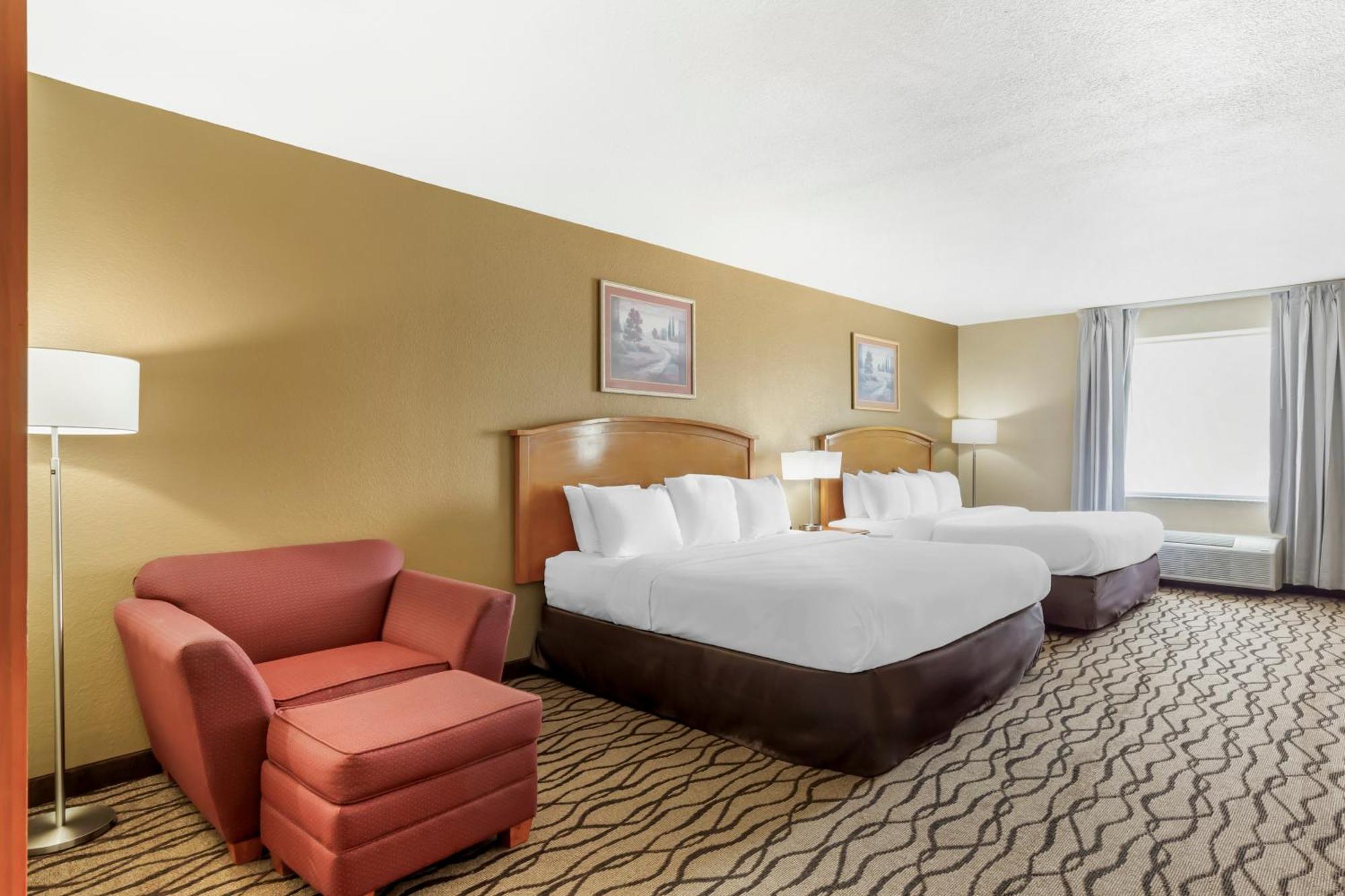 Queen Room with Two Queen Beds - Non-Smoking