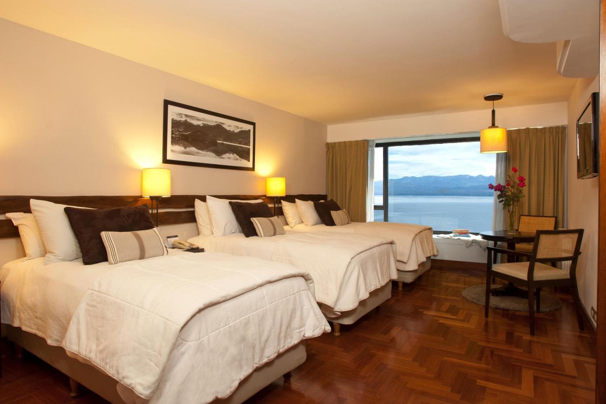 Deluxe Guest room 3 Twin or Single Beds Lake view,1676734088:JPEG