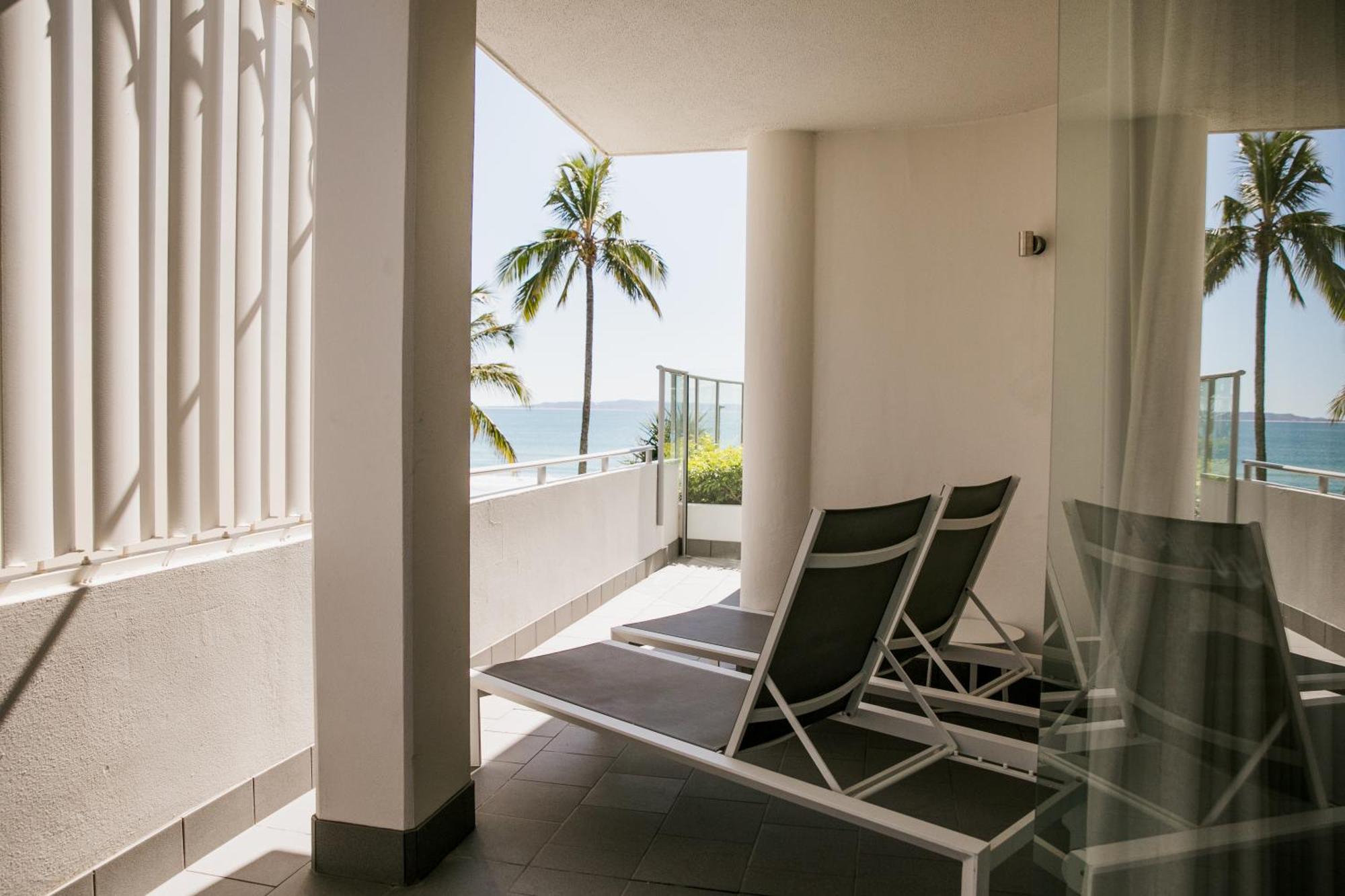 One-Bedroom Apartment with Partial Ocean View