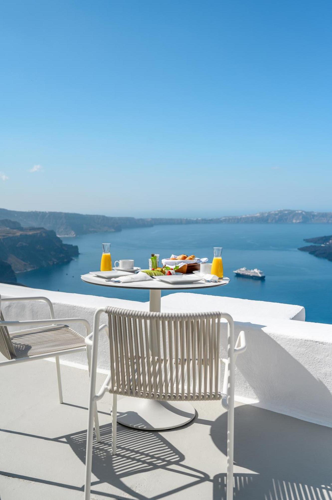 Deluxe Room with Sea View