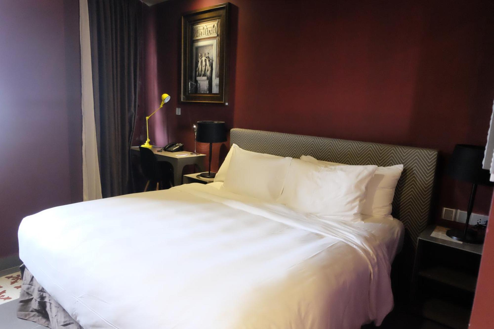 Standard Zimmer mit Kingsize-Bett