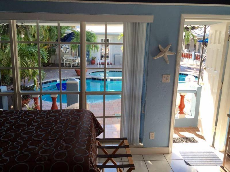 Standard Double Suite