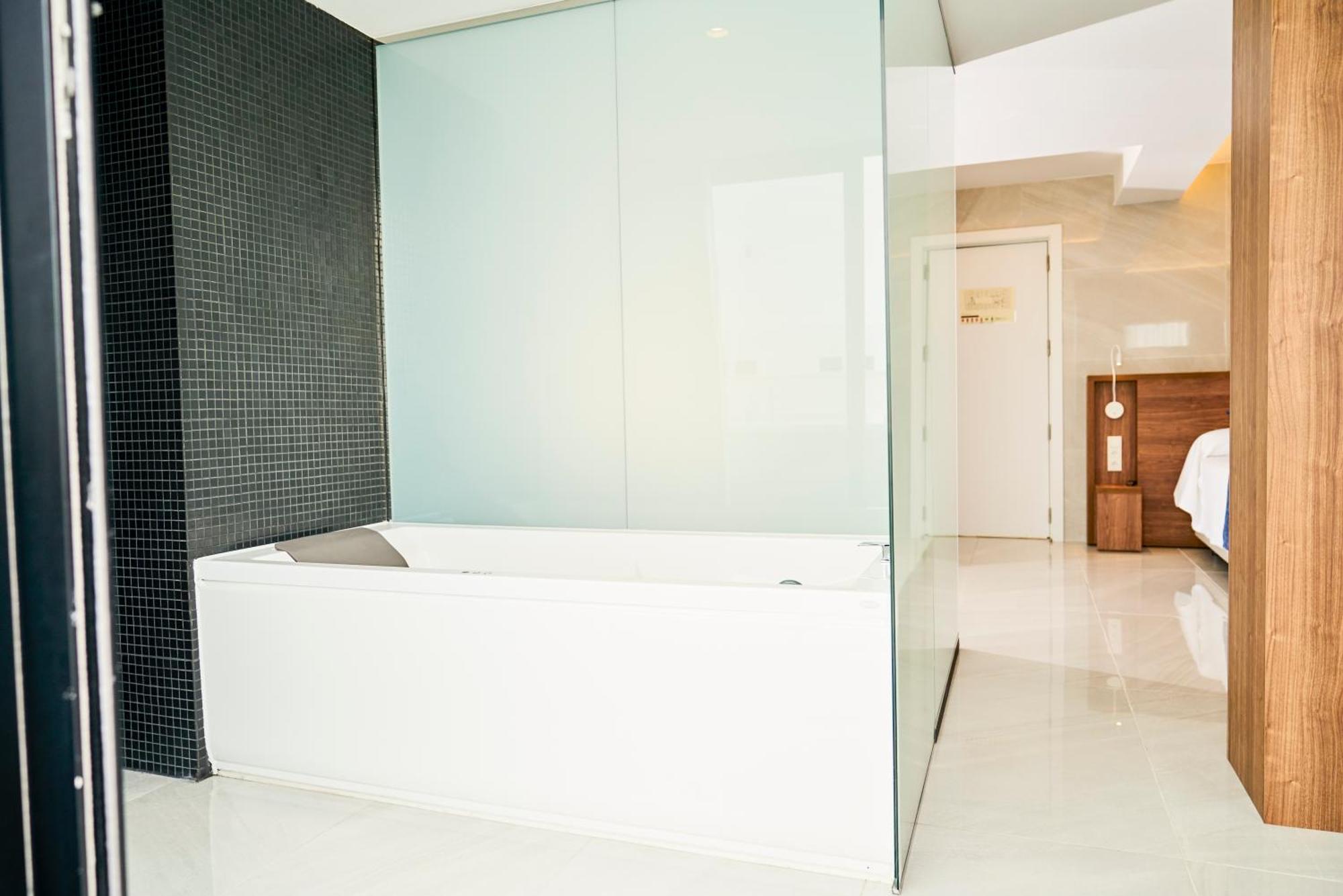 Junior Suite con Vasca Idromassaggio all'Aperto