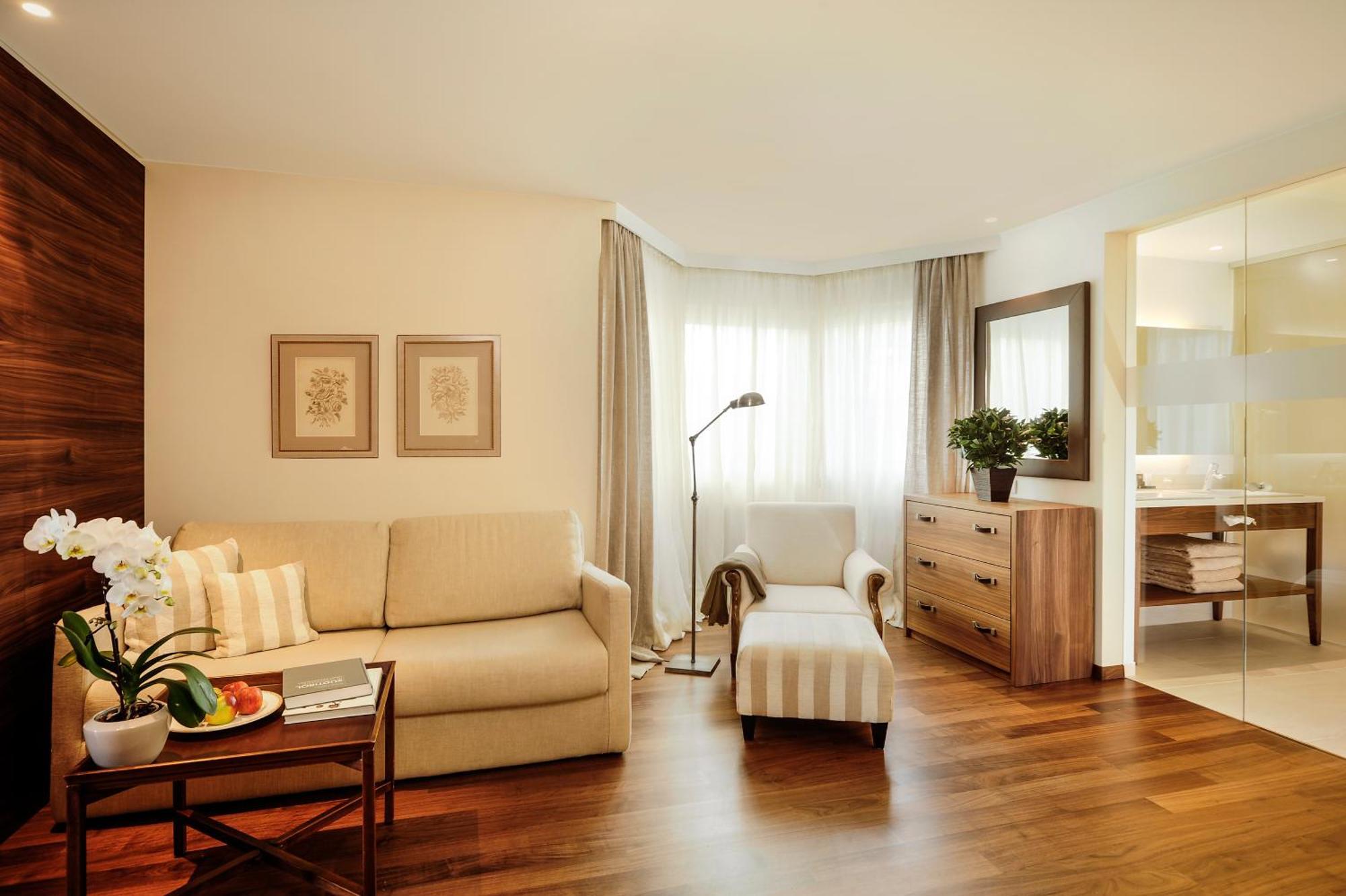 Standard Suite