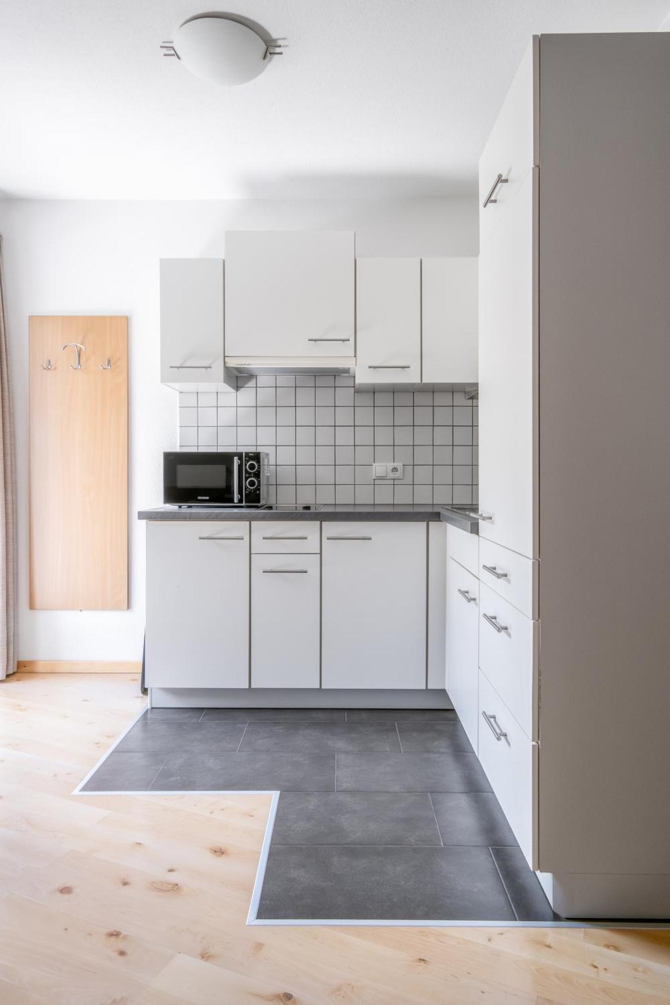 Appartamento con 1 Camera da Letto, Balcone e Vista Montagna