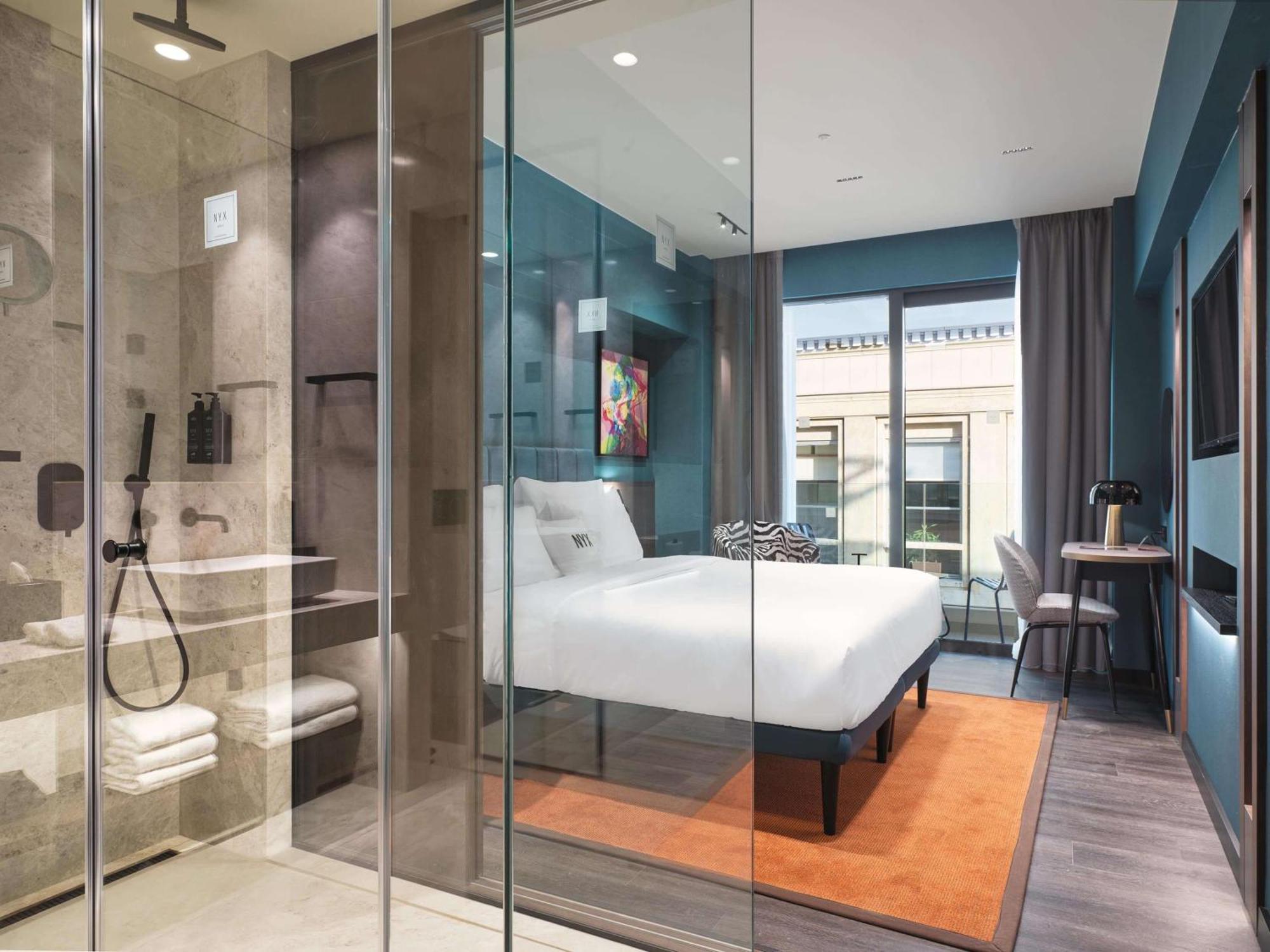 Superior Room Down to Earth