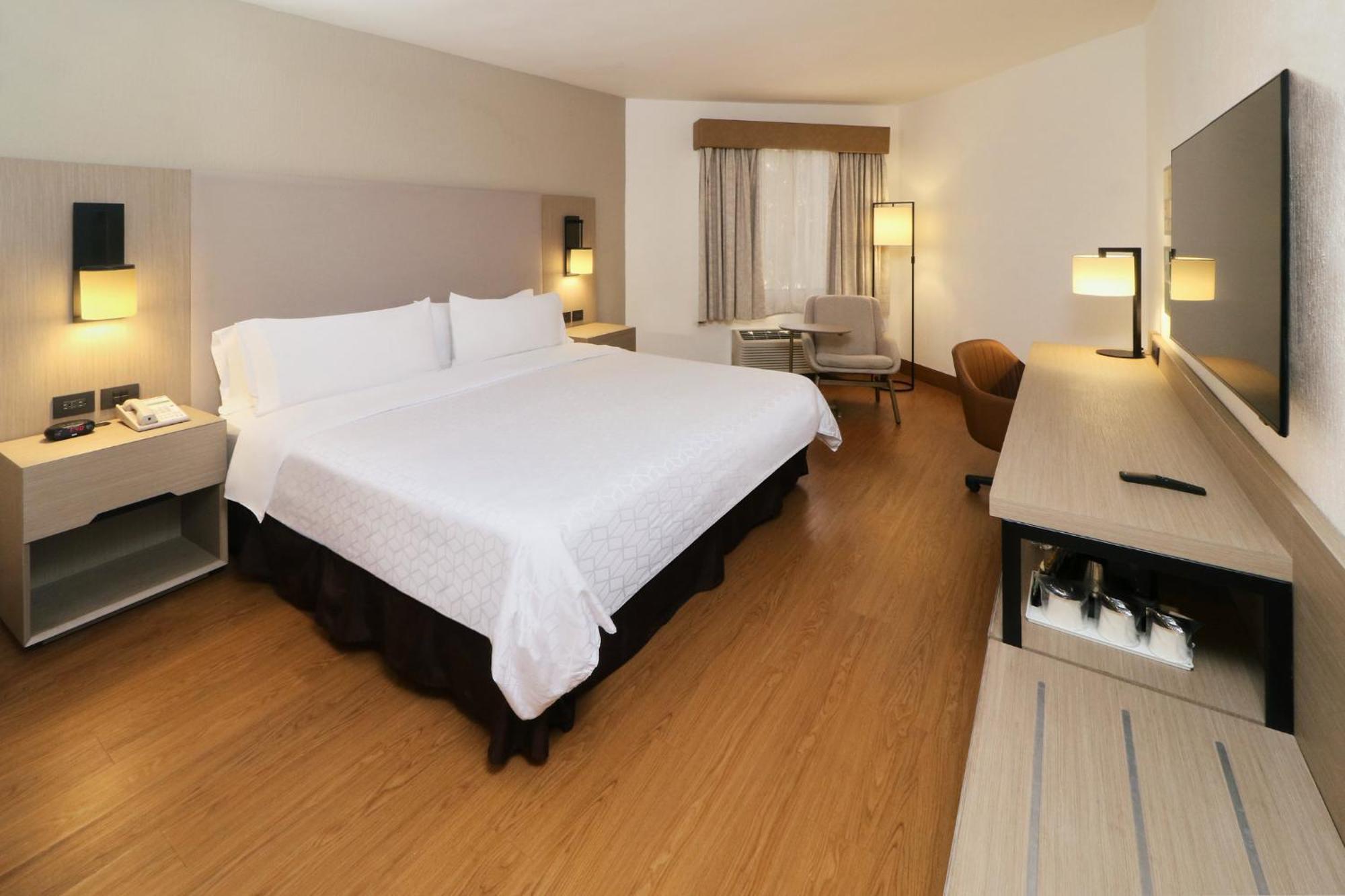 Habitación Estándar con bañera con ducha - 1 cama extragrande