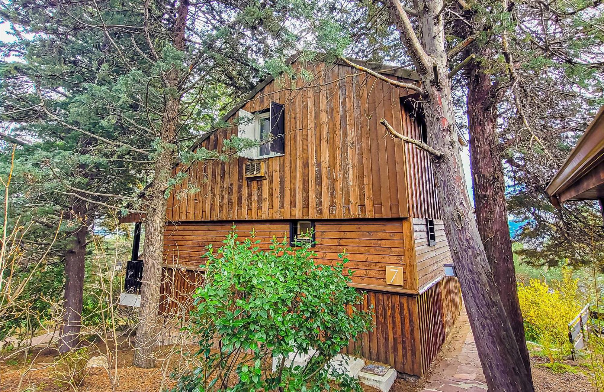 Deluxe Bungalow,1620199076:JPEG