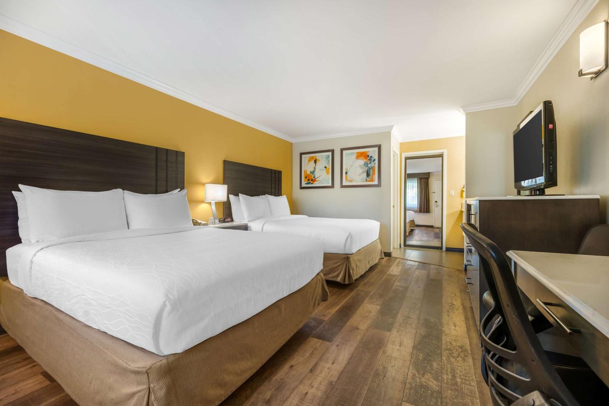 Queen Room - Disability Access/Non-Smoking