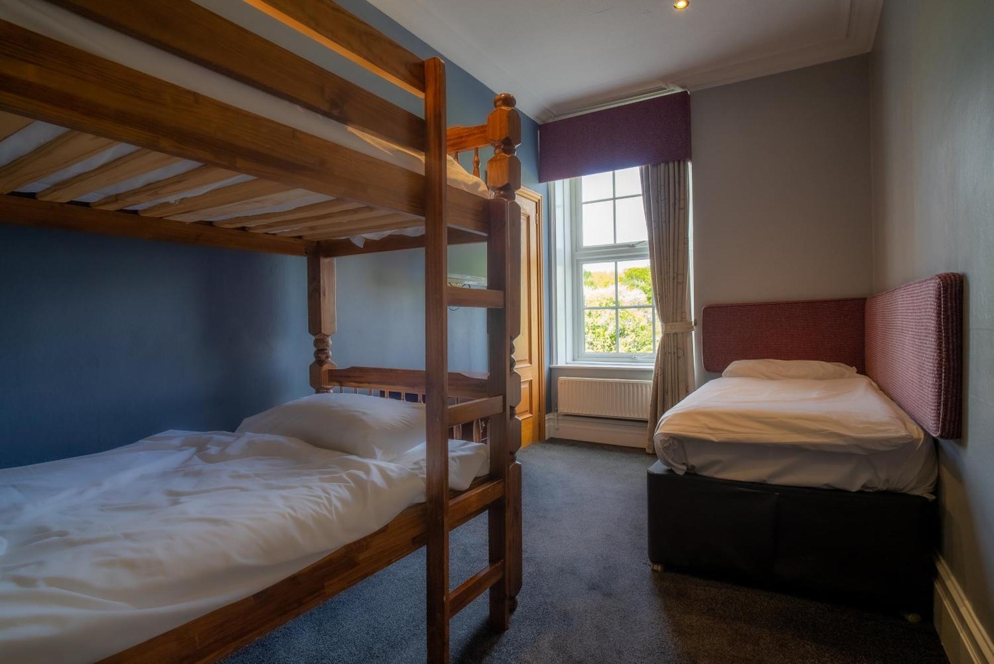 Superior Family Room (2 Adults + 2 Children)