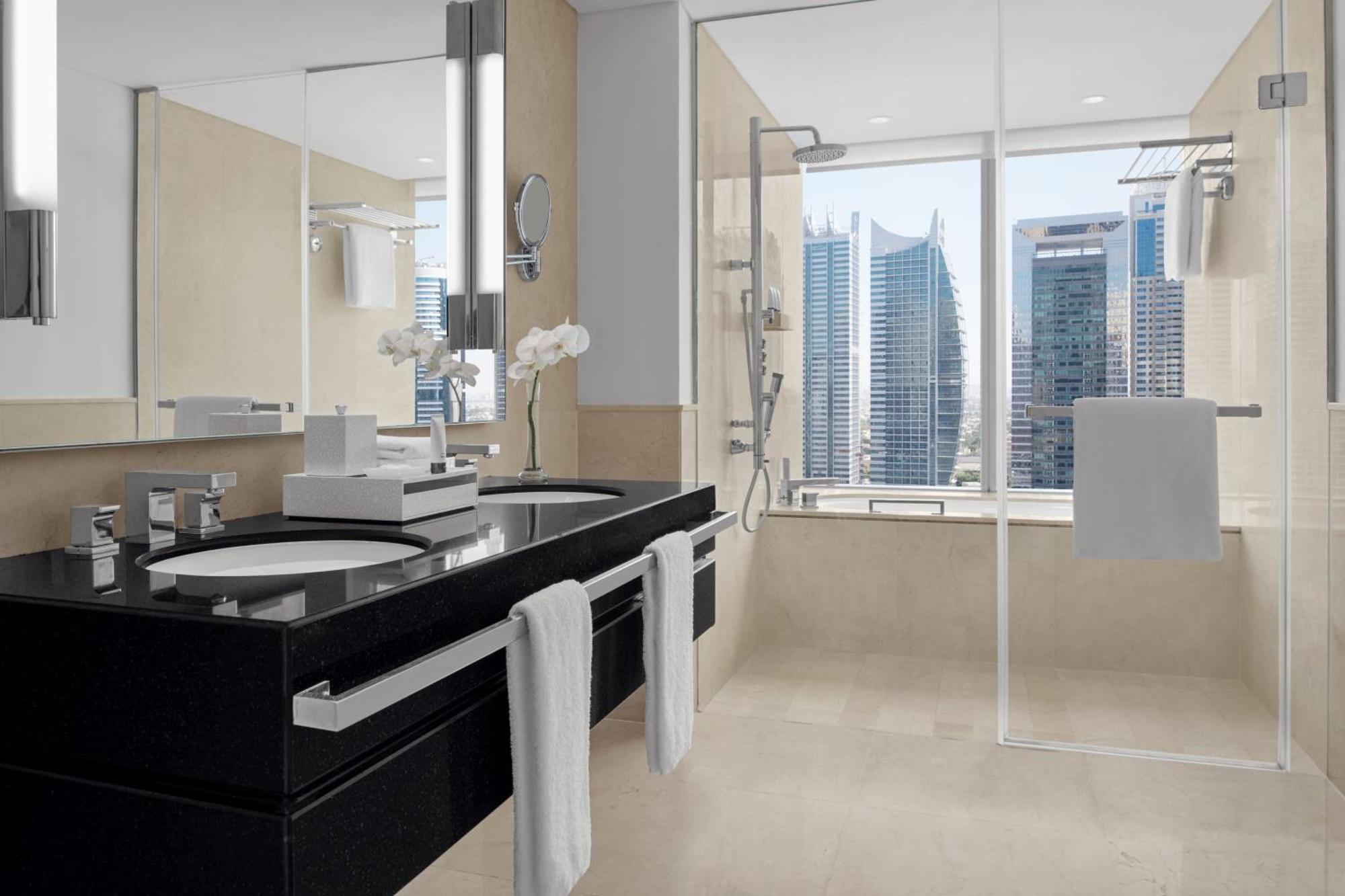 Grand Marina View Room King bed Club lounge access Lunch & Including direct access to Dubai Marina Mall & Marina Walk,1596867598:JPEG