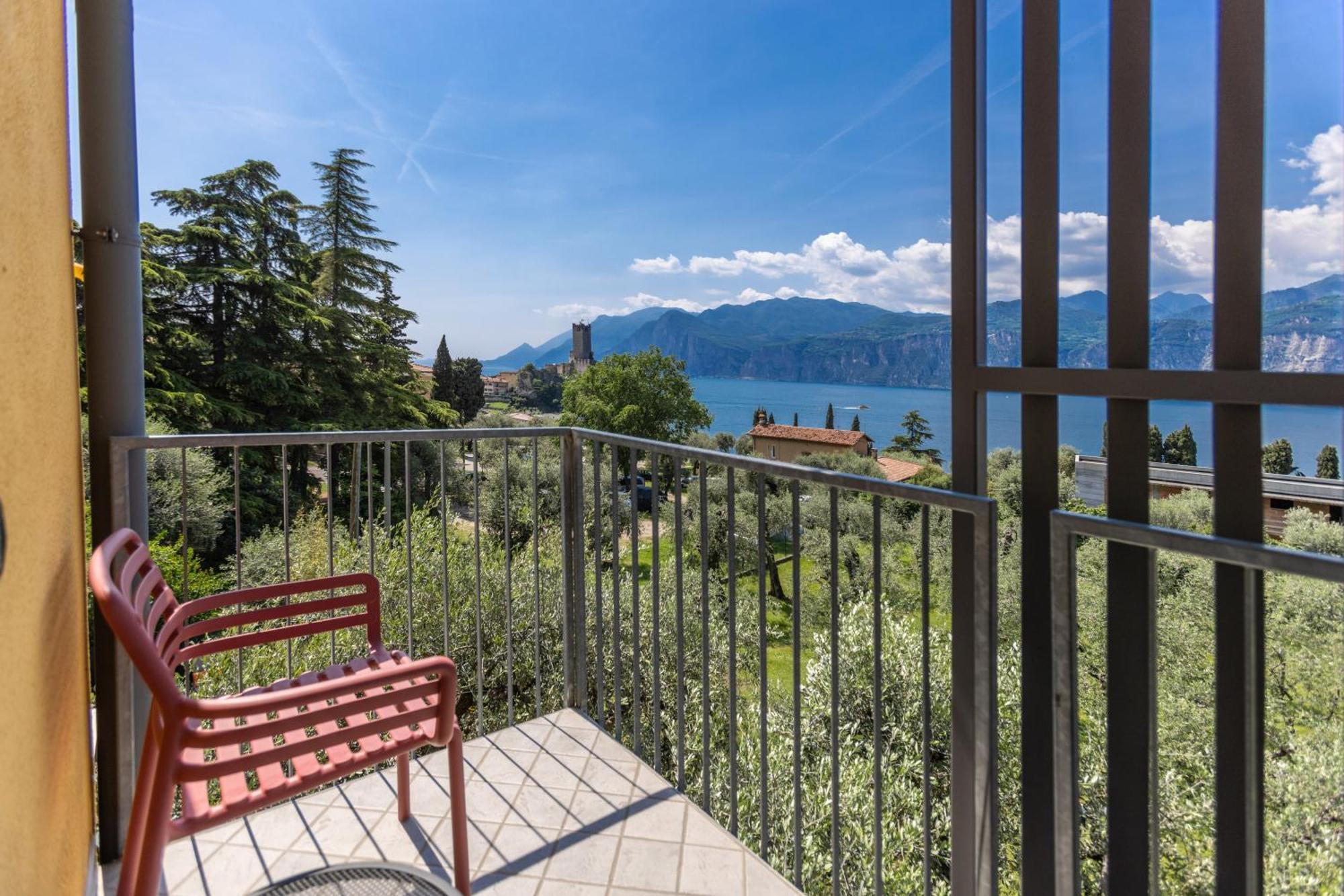 King Room with Lake View