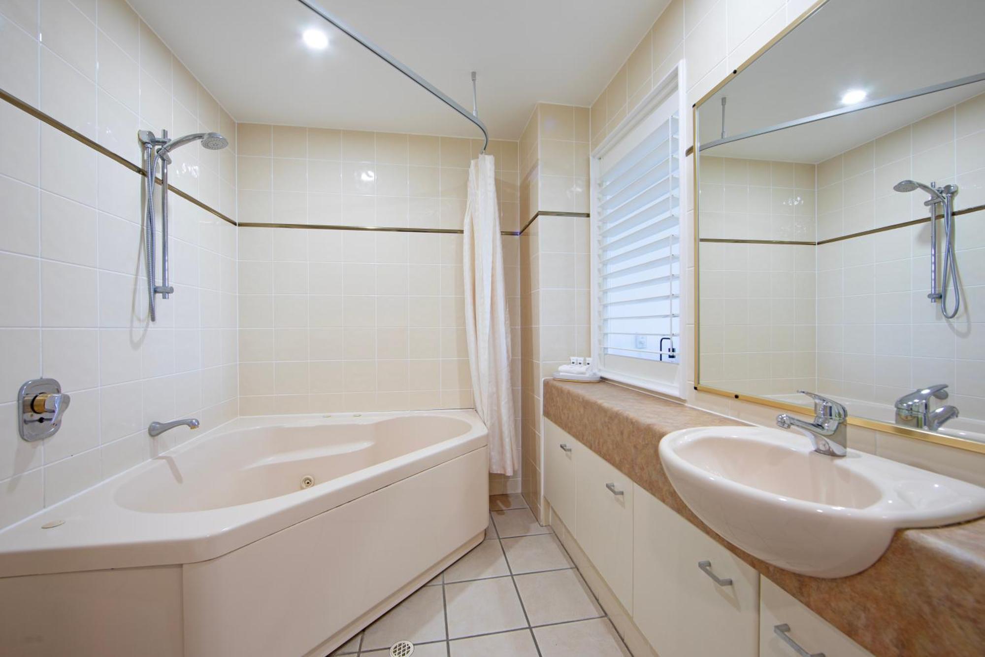 Superior 2 Bedroom Apartment