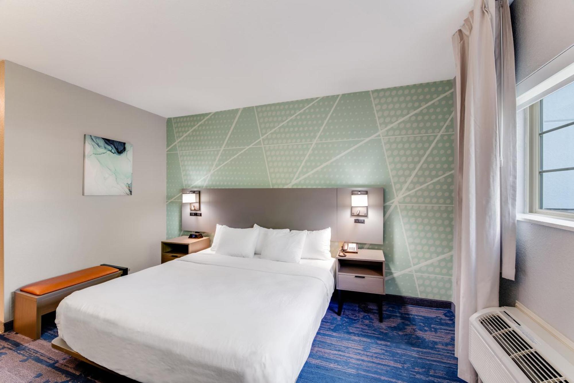 King Room with Tub - Disability Access/Non Smoking