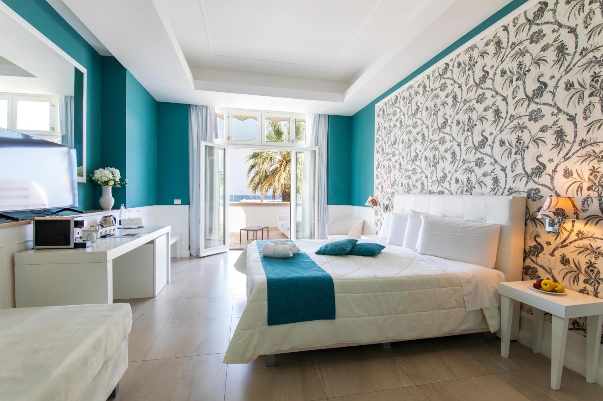King Suite with Sea View