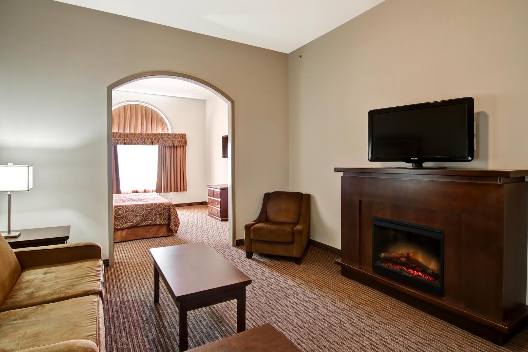 Deluxe King Room with Fireplace