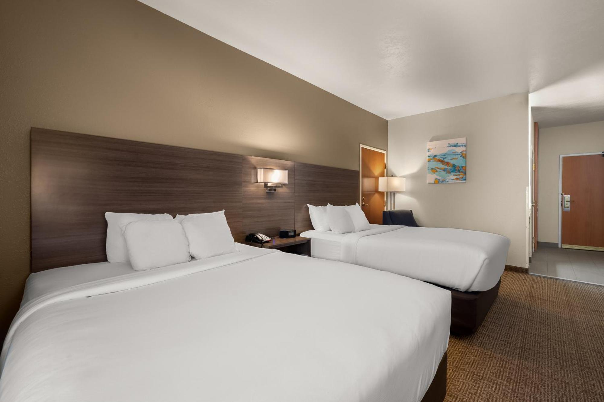 Queen Room with Two Queen Beds - Accessible/Non-Smoking