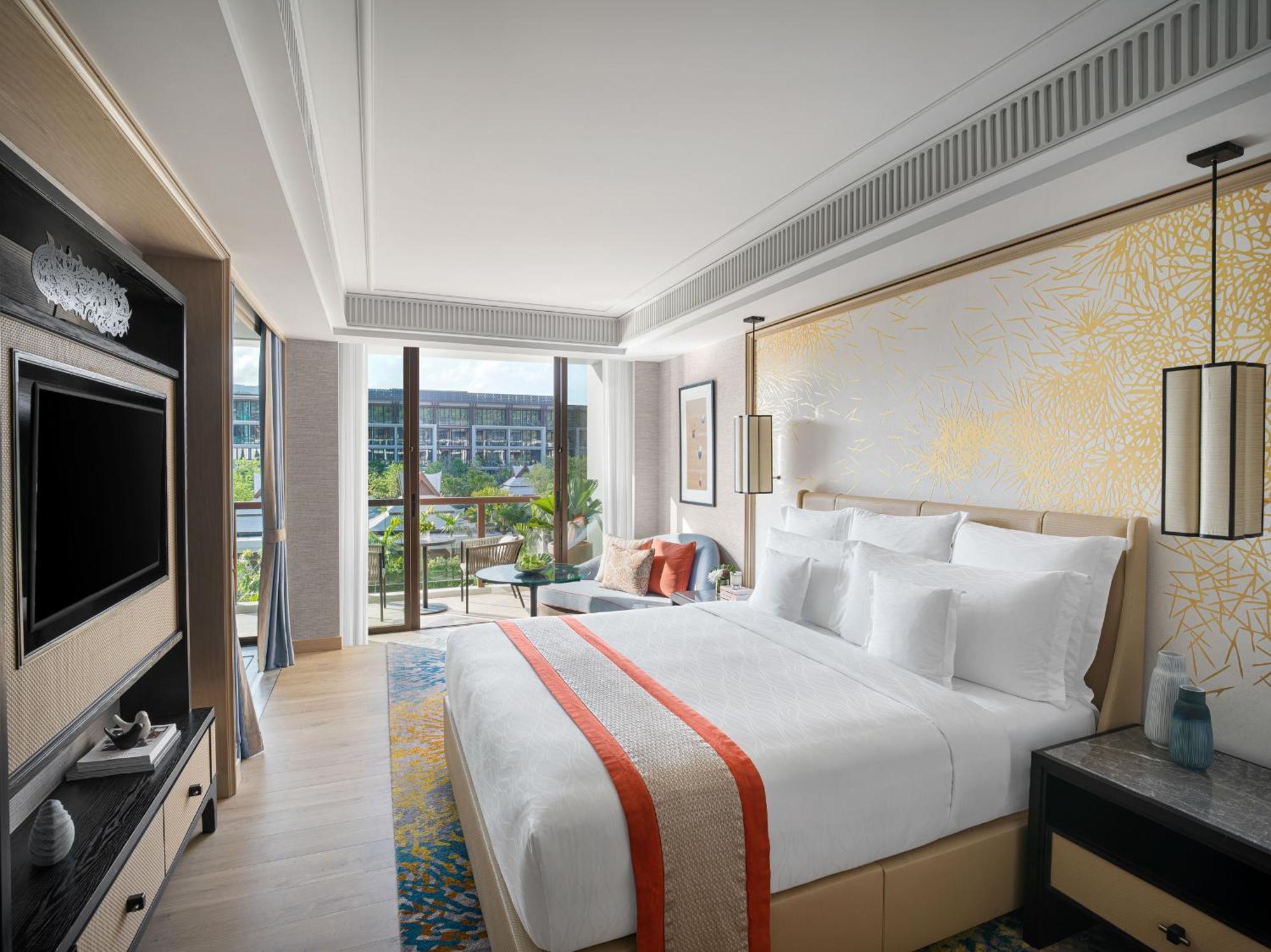 Classic King Room with Pool View