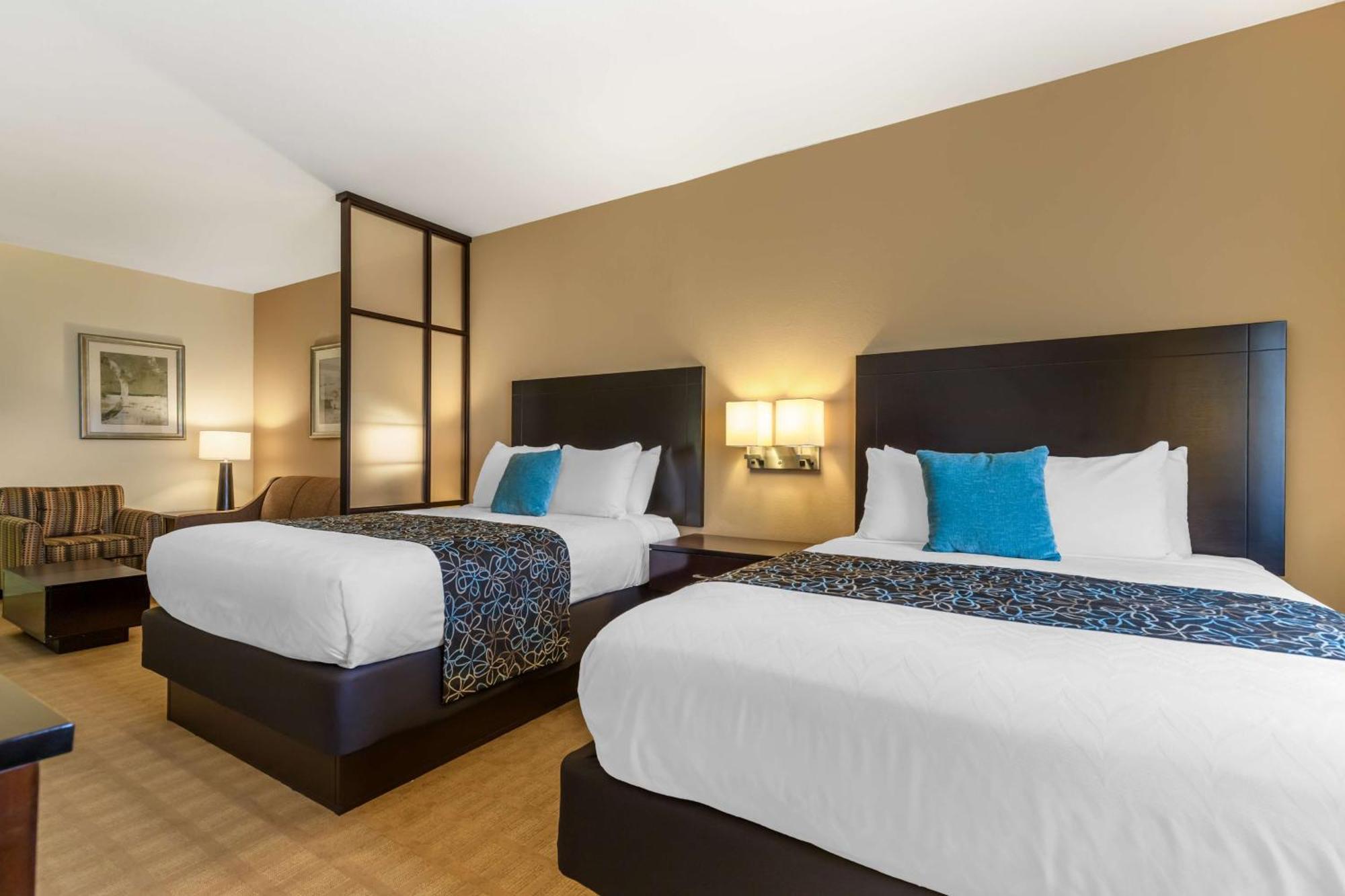 Mini Suite with Two Queen Beds and Sofa Bed - Non-Smoking