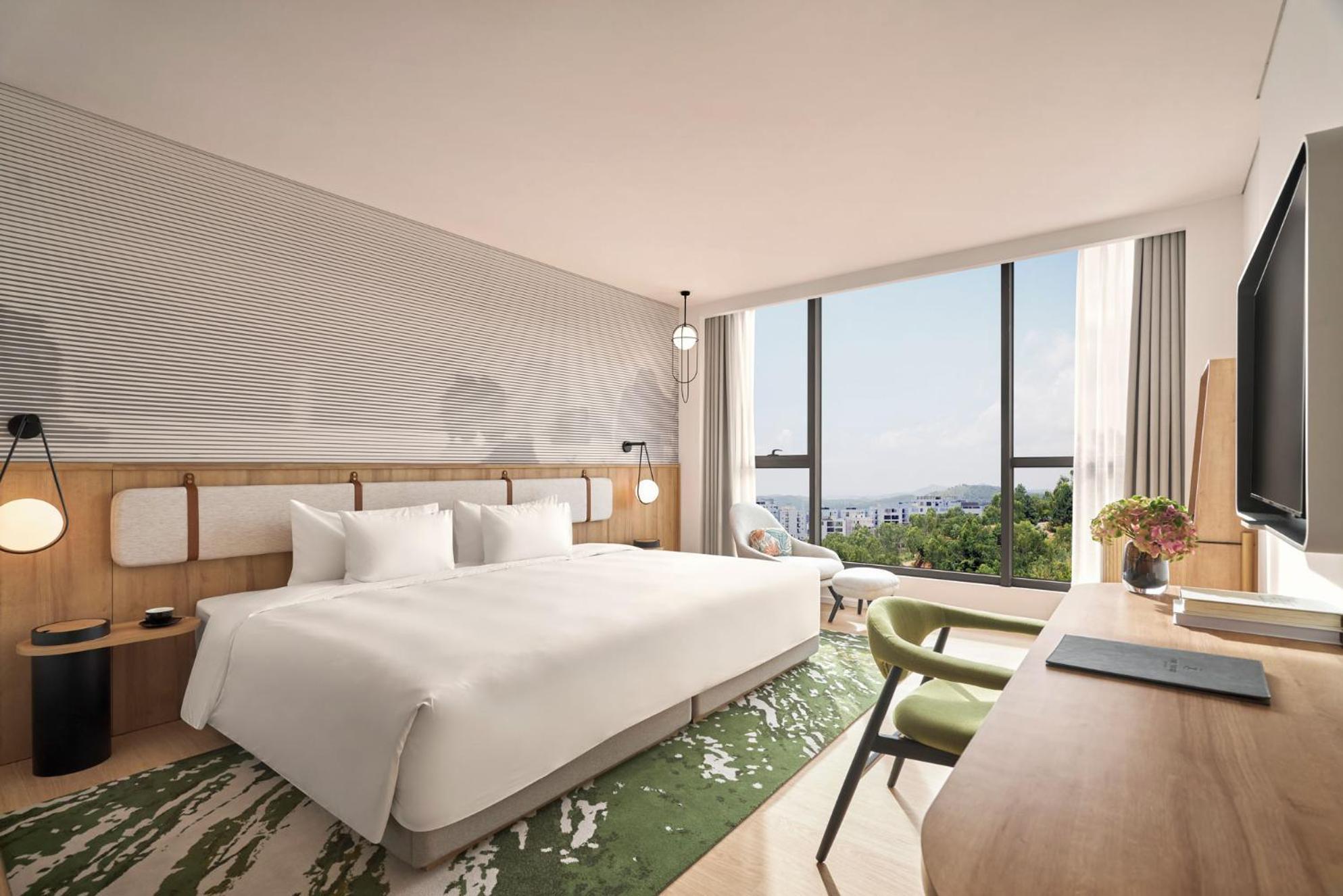 Deluxe King Room