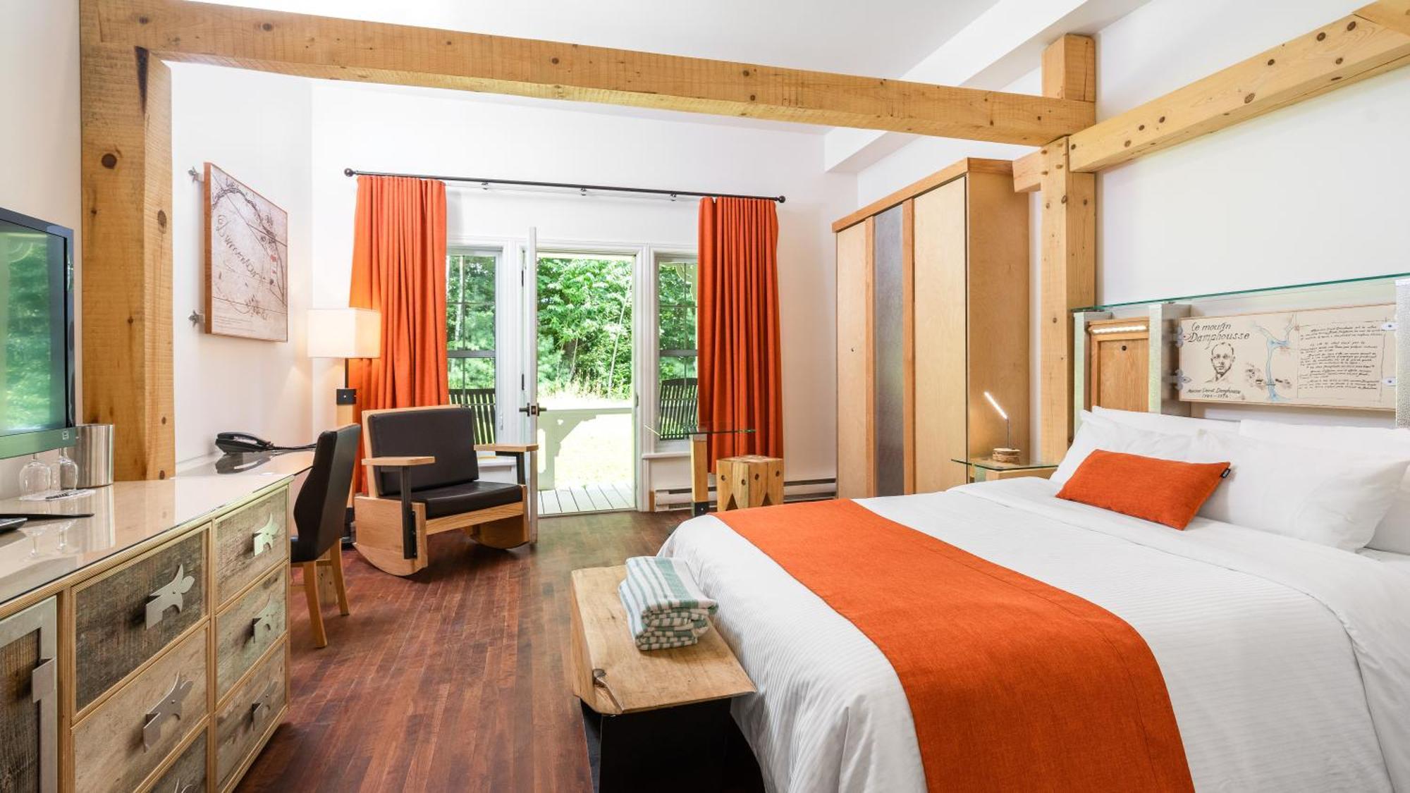 Deluxe Quadruple Room