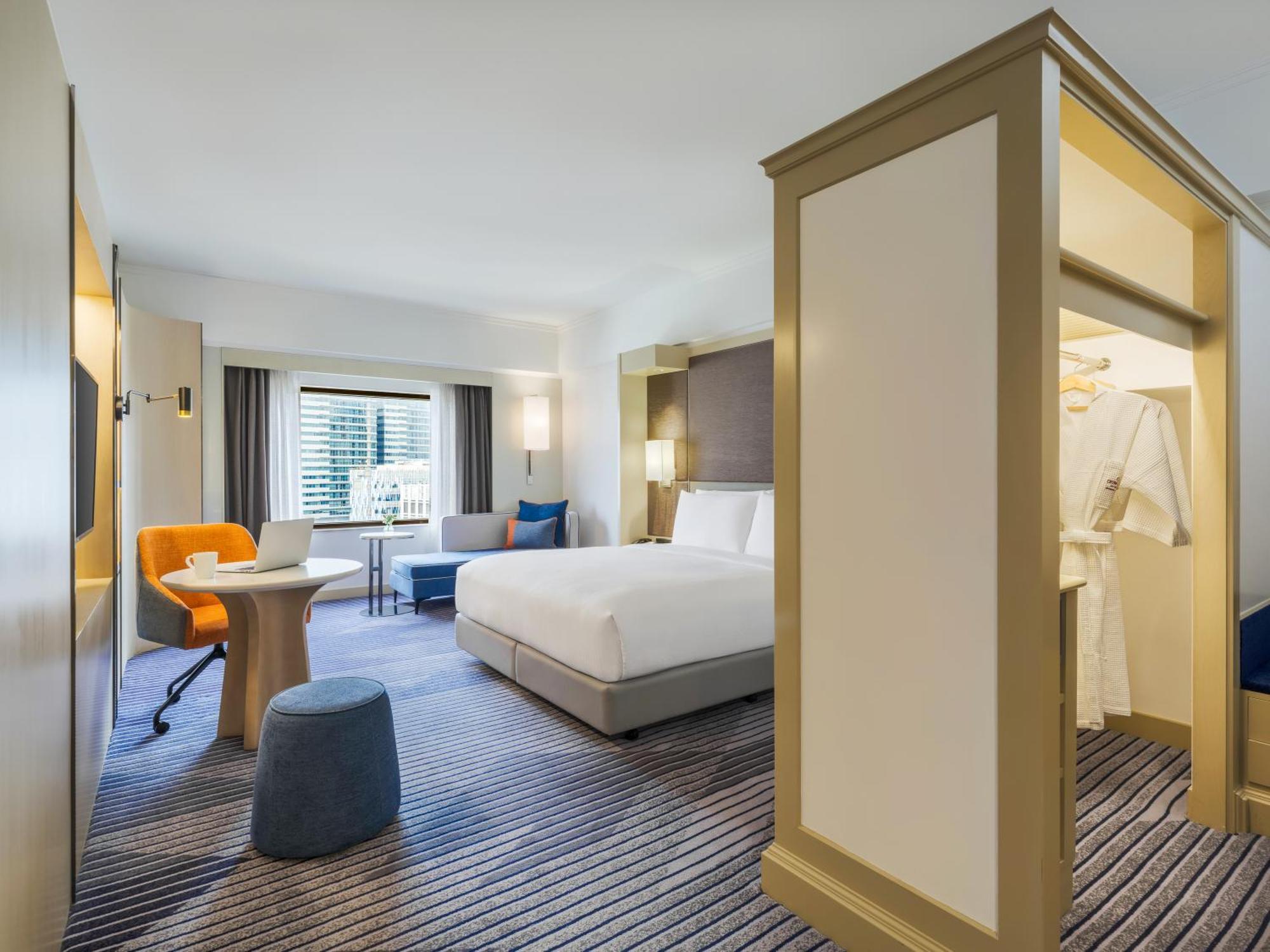 Premium King Room