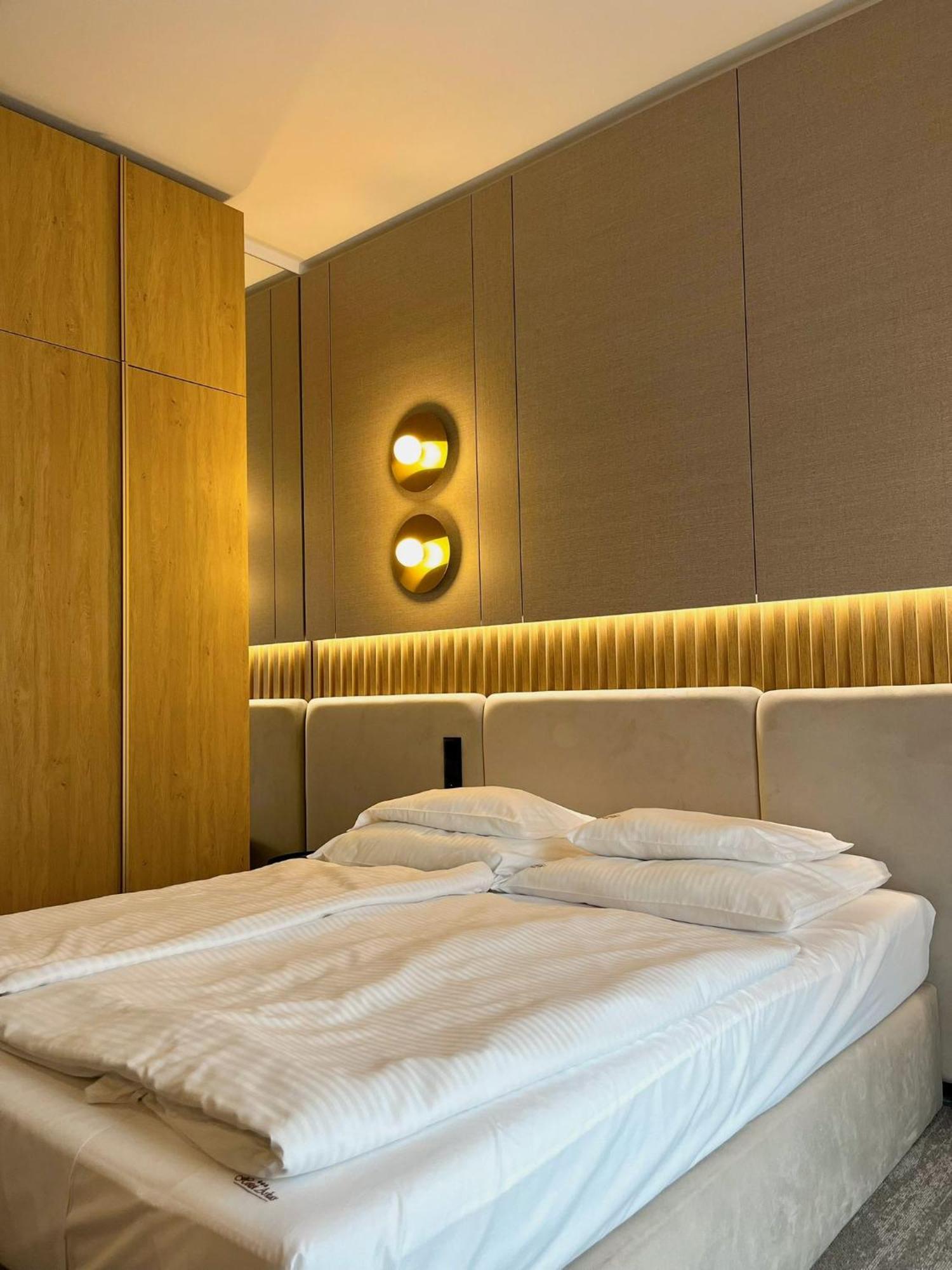 Deluxe Zimmer mit Kingsize-Bett
