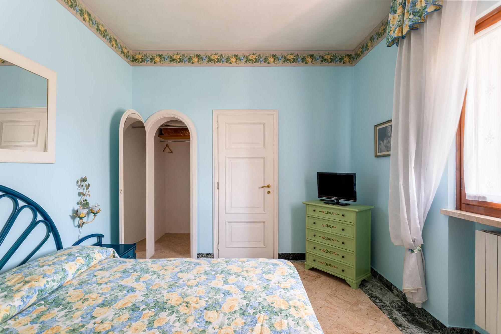 Two Bedroom Apartment and Garden View