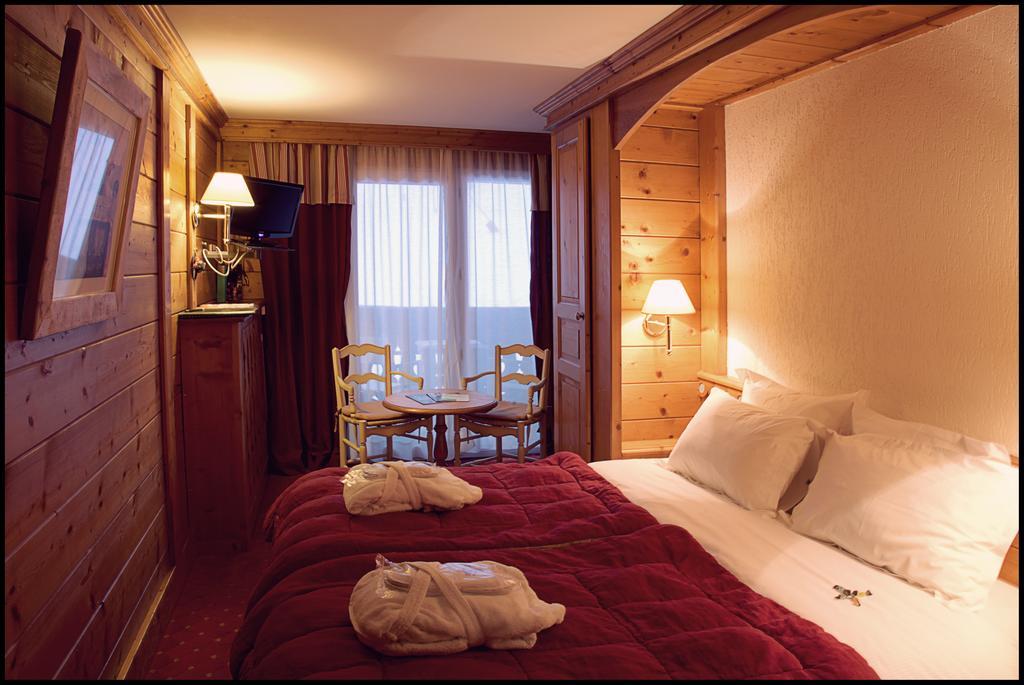 Classic Double Room,706954459:JPEG