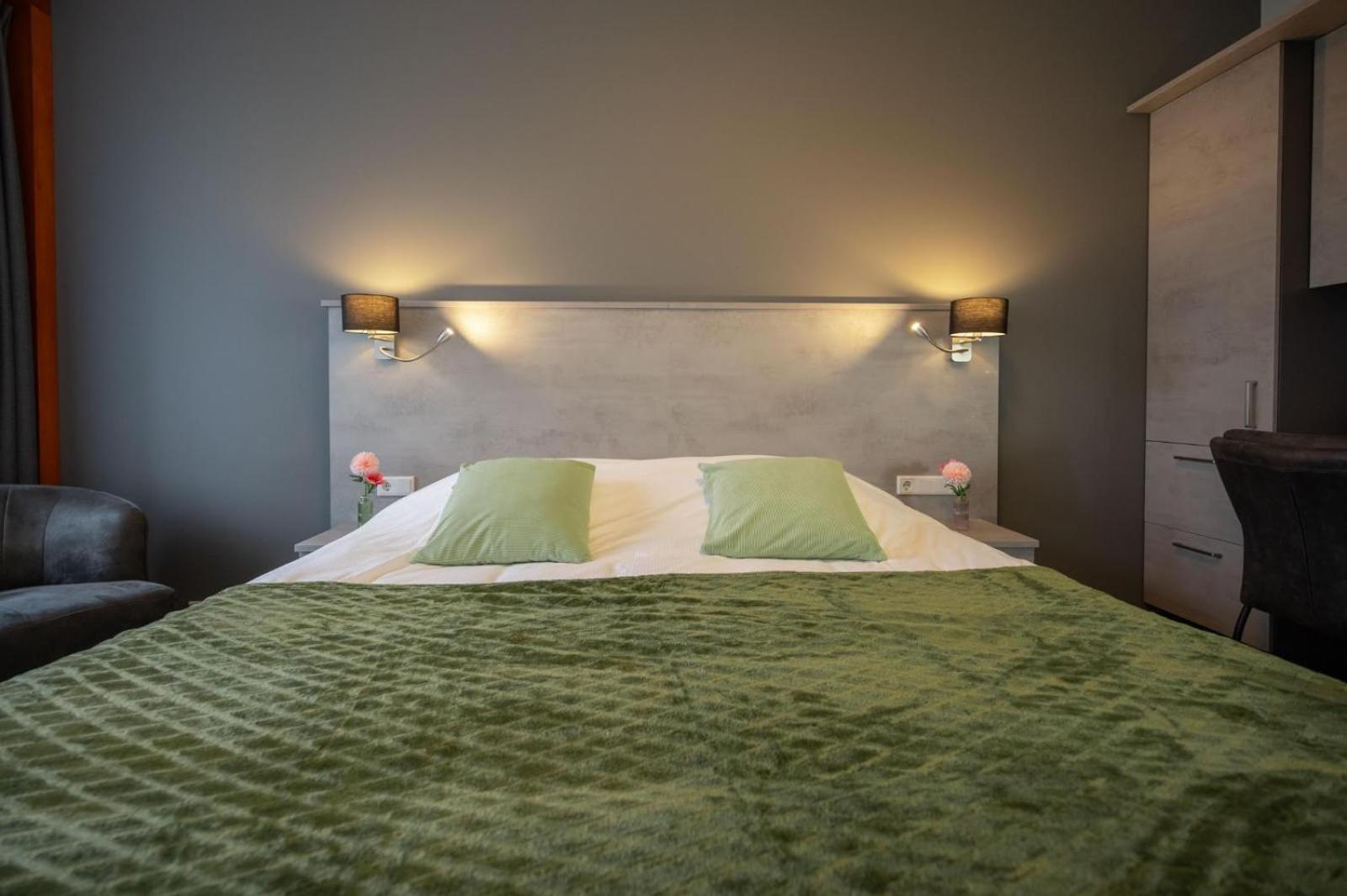 Tweepersoonskamer met 2 Aparte Bedden