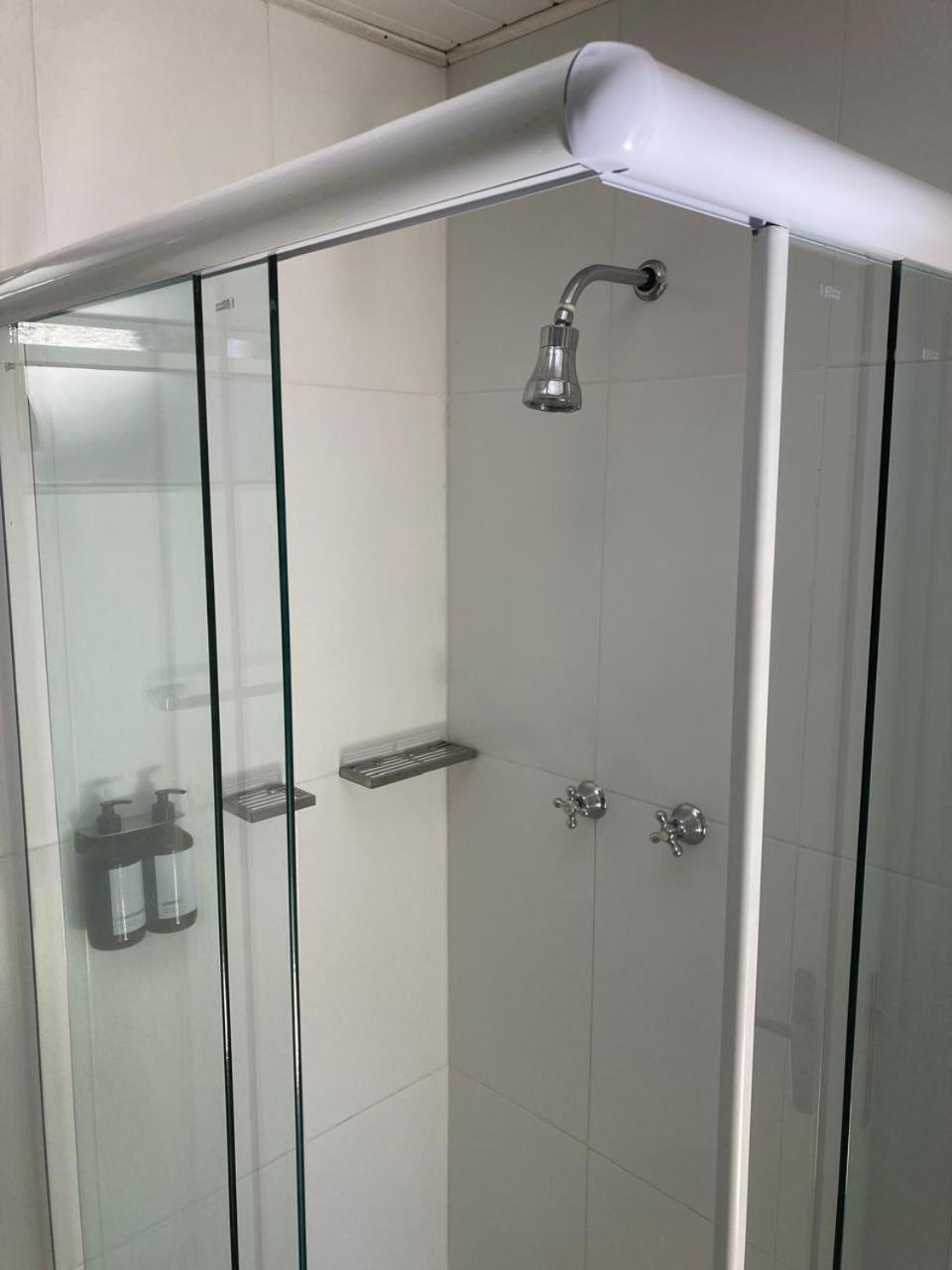 Quarto Triplo Básico