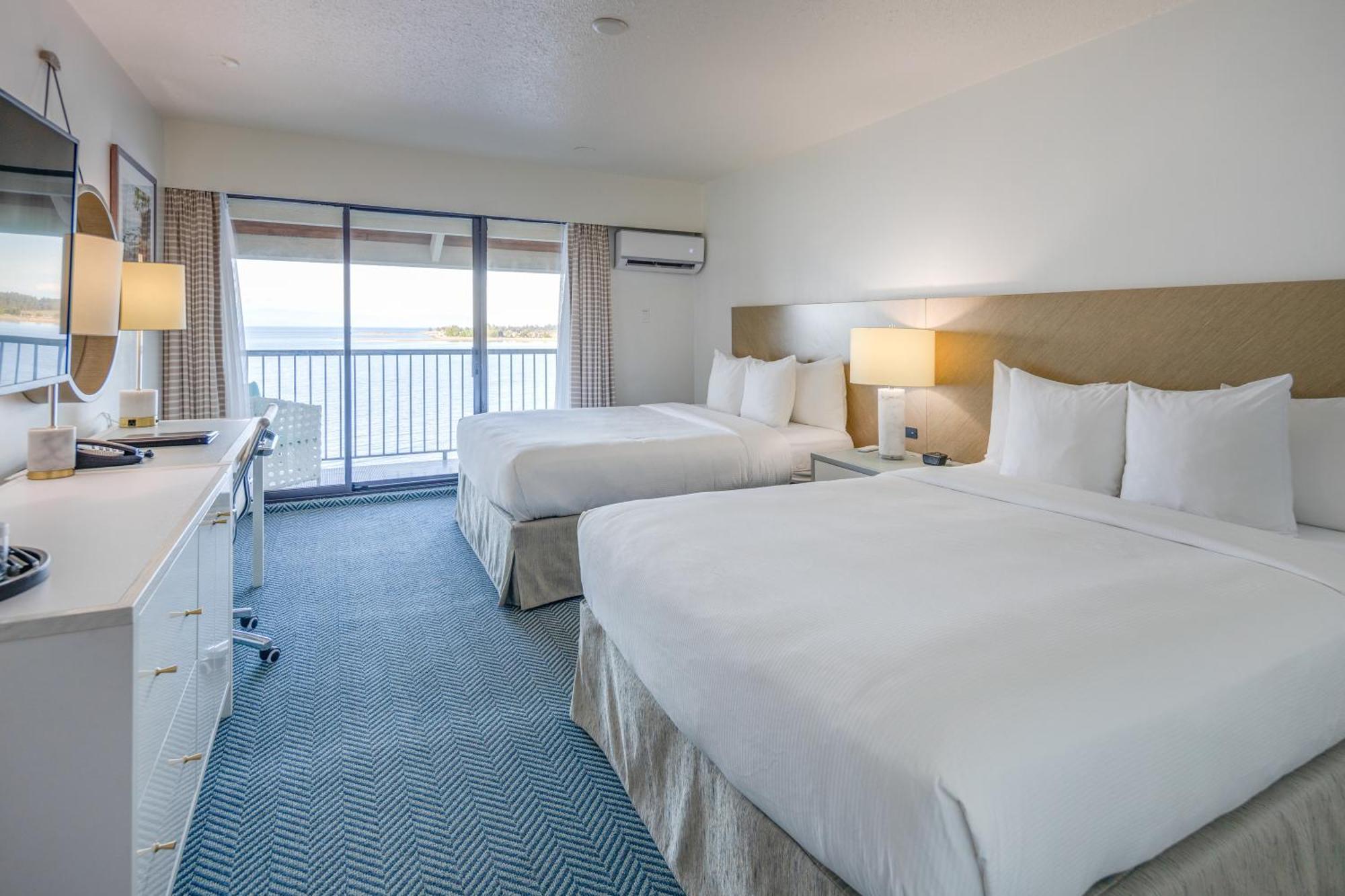 Queen Room with Two Queen Beds - Non-Smoking