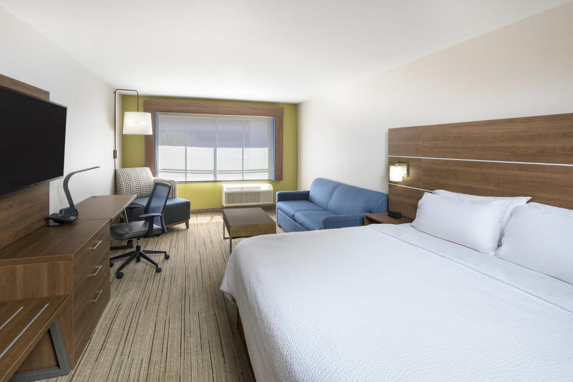 King Suite with Sofa Bed