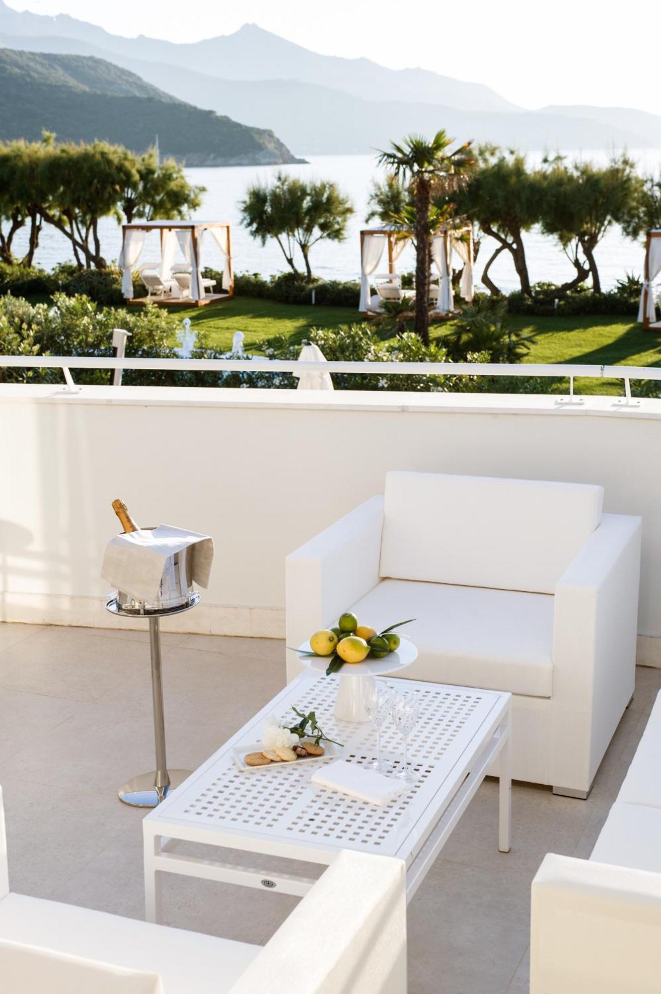 Suite con 1 Camera da Letto e Vista Mare