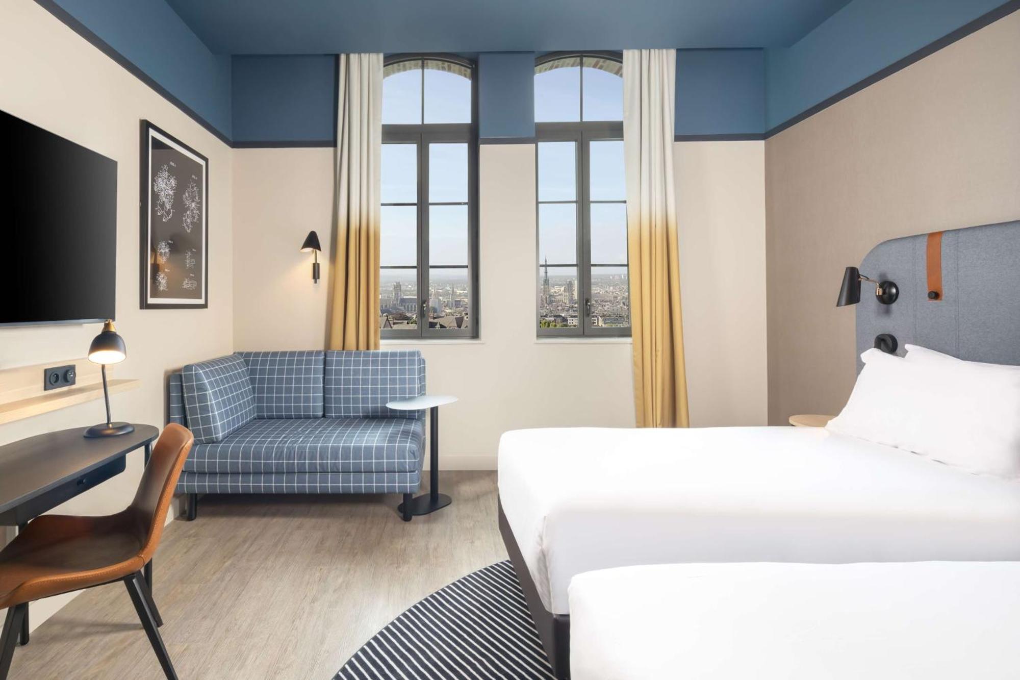 Chambre Lits Jumeaux Deluxe - Vue sur Cathédrale et Ville
