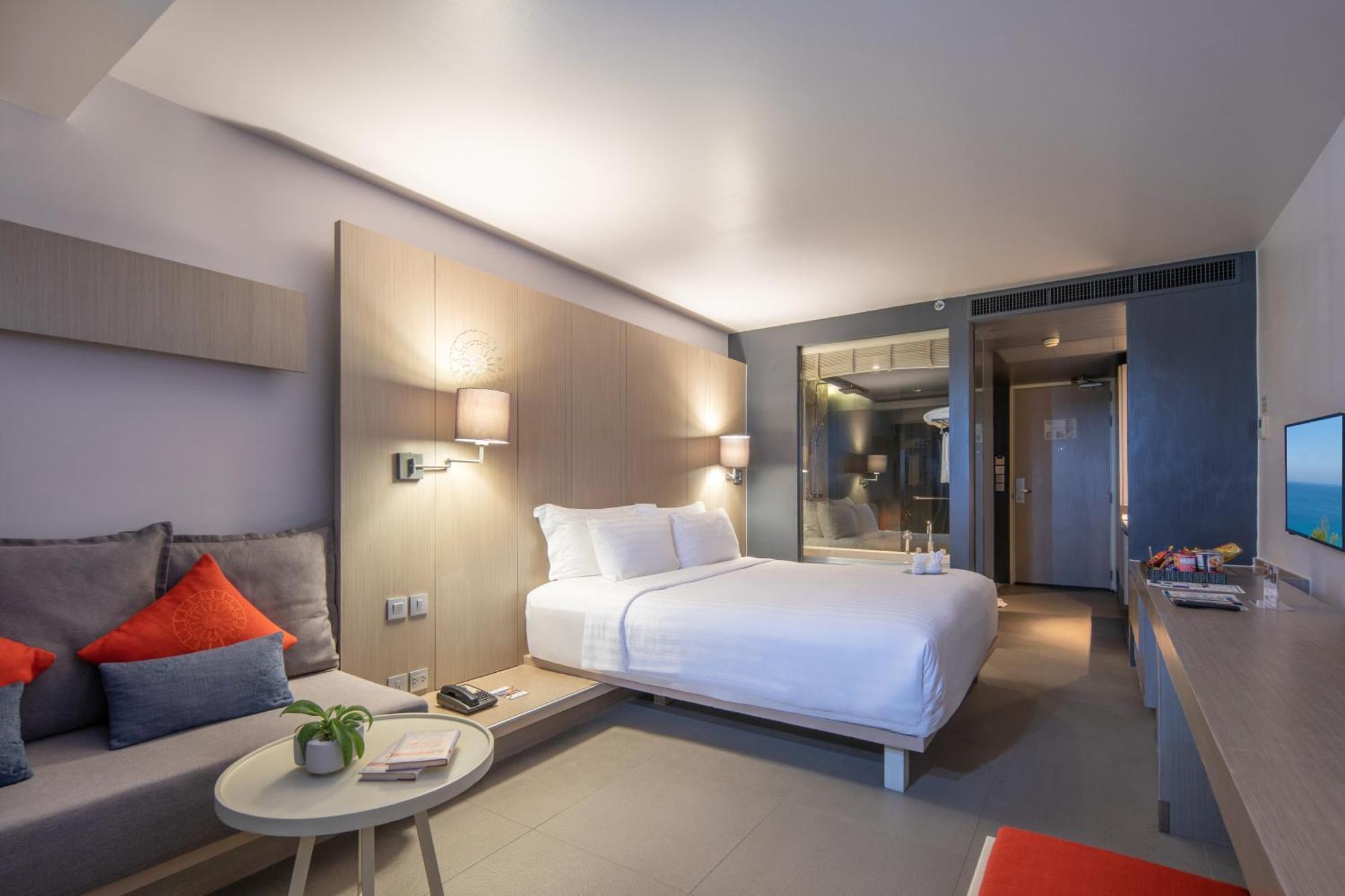 Superior Double Room Pool Access