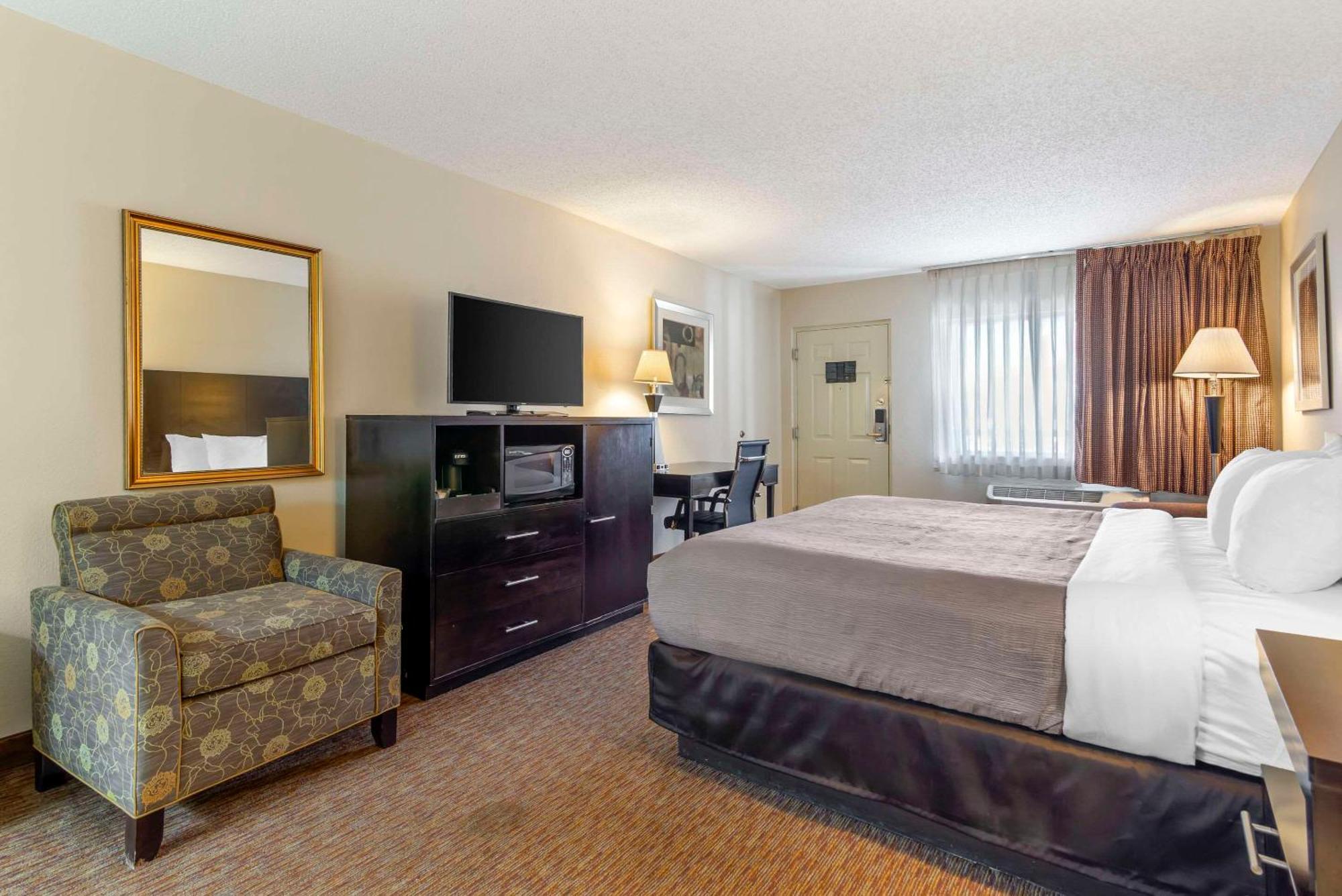 King Room Upgrade - Accessible/Non-Smoking