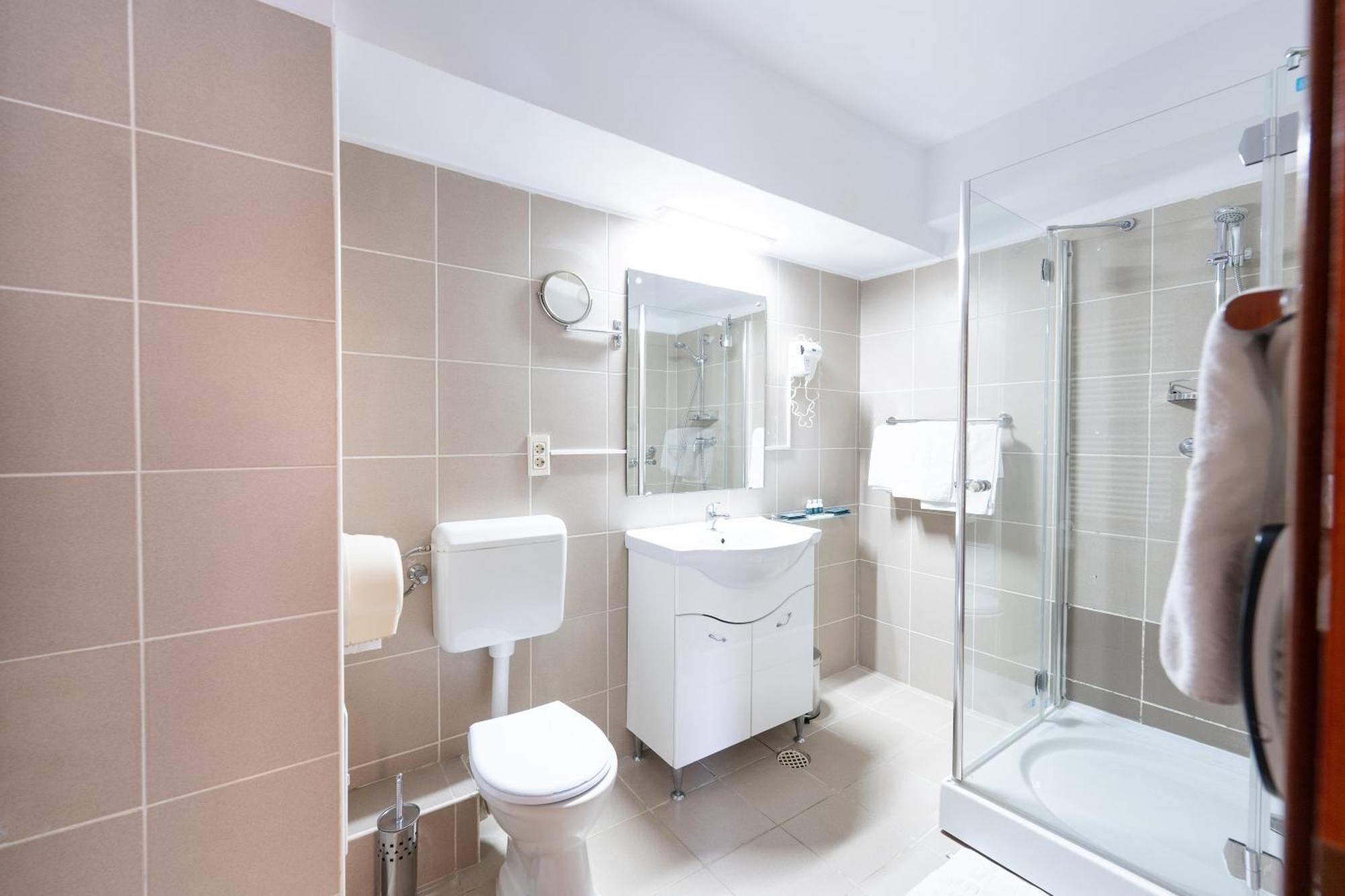 Junior Suite with Spa Access
