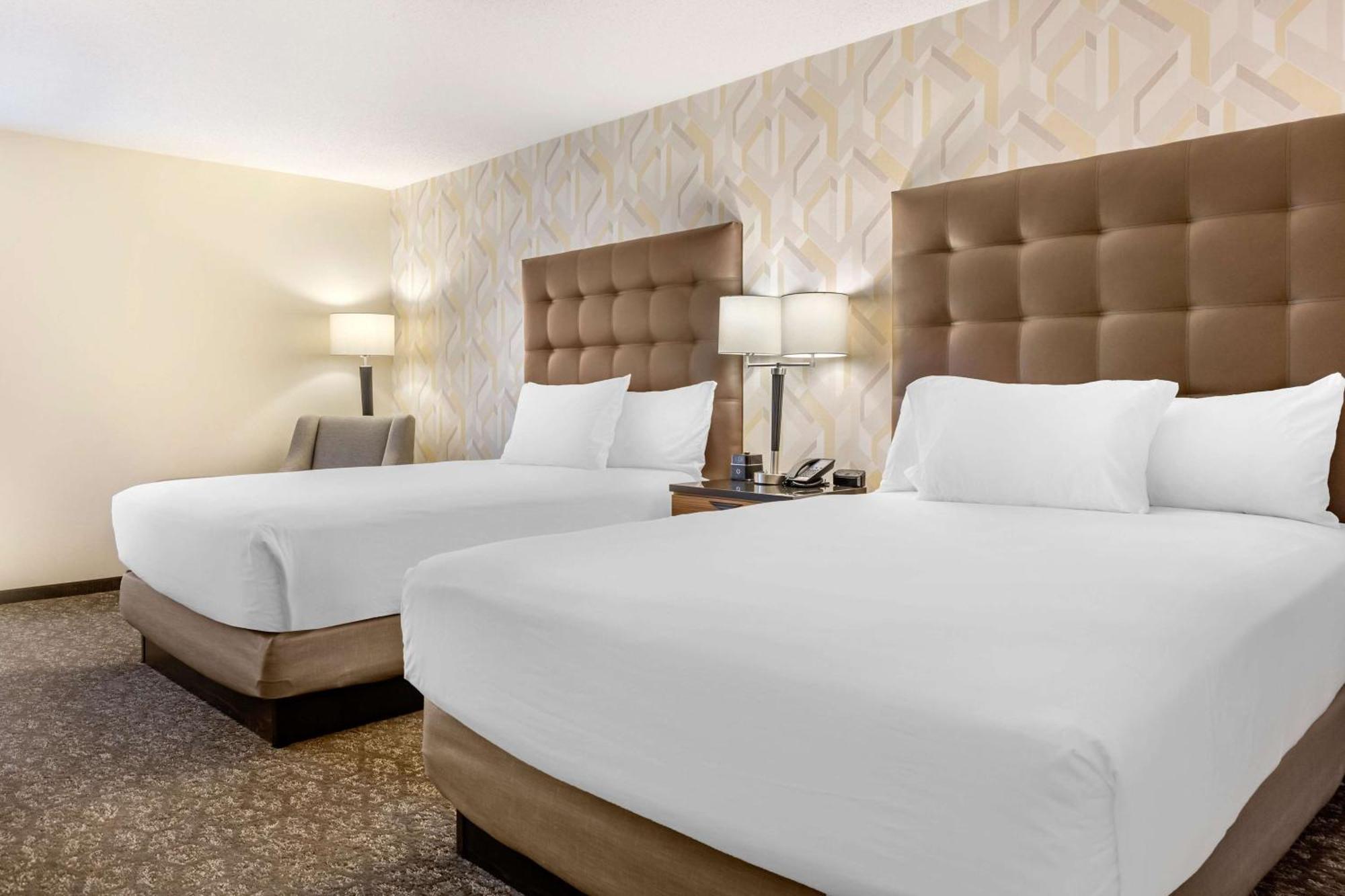 Deluxe Queen Room with Two Queen Beds