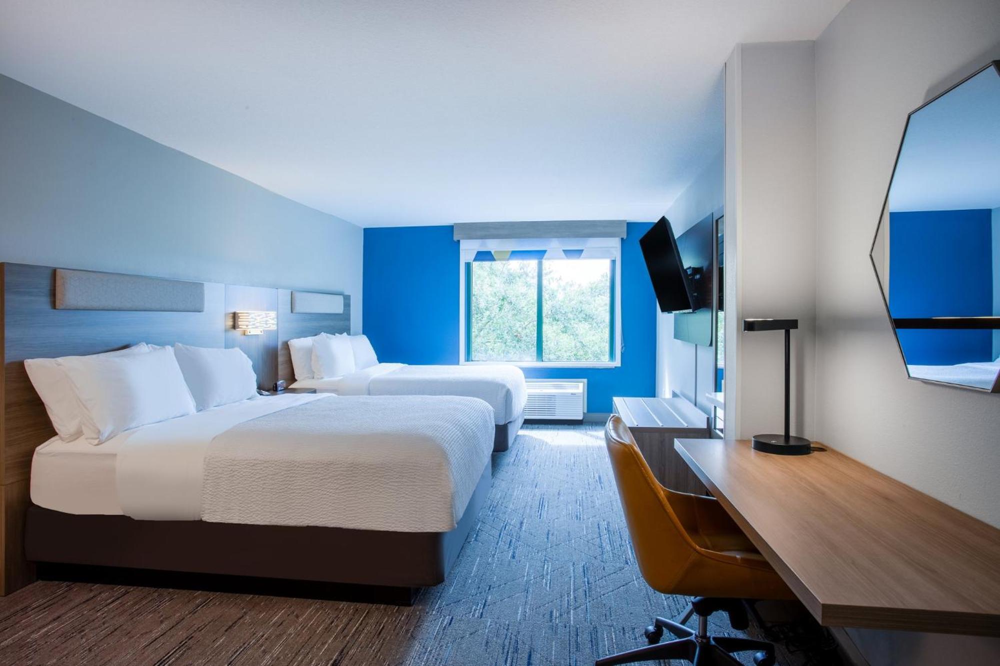 Queen Room with Two Queen Beds - Hearing Accessible/Non-Smoking